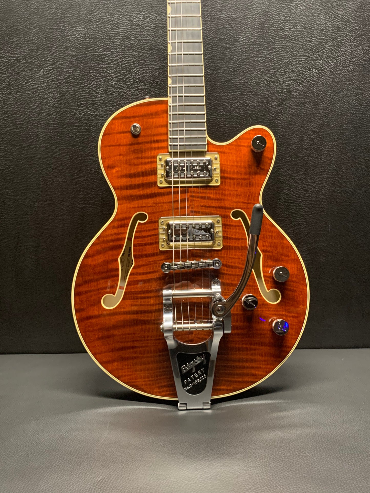 Gretsch Players Edition Broadkaster Jr. Center Block Single-cut With String-thru Bigsby and Flame Maple G6659TFM