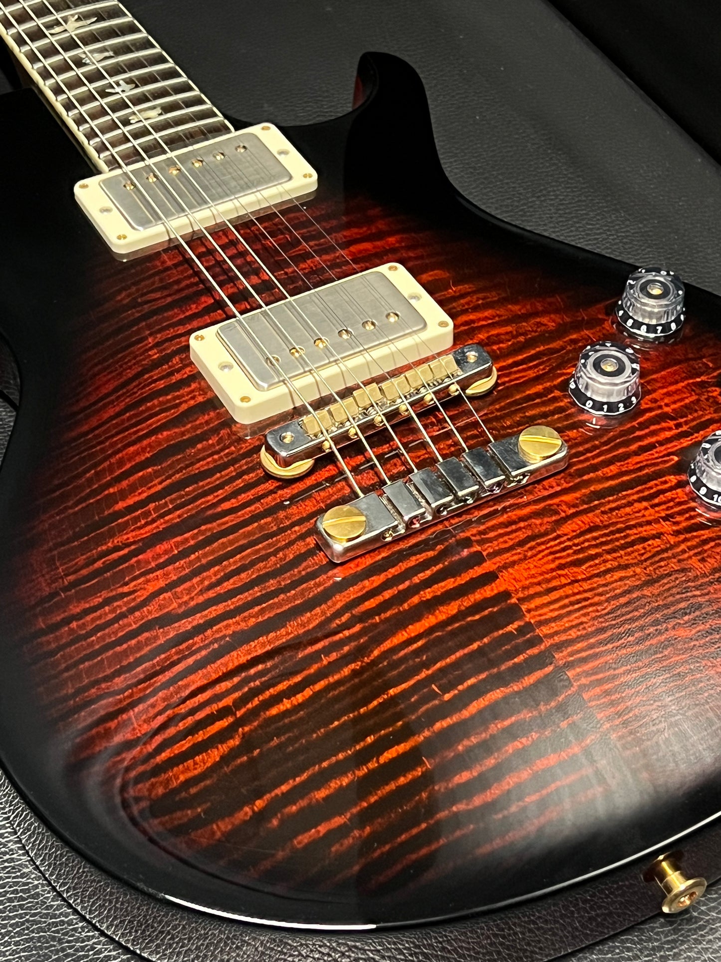 PRS Single Cut 594 Fire Red Smokewrap Burst 10 Top Hybrid Package (PRE-OWNED)