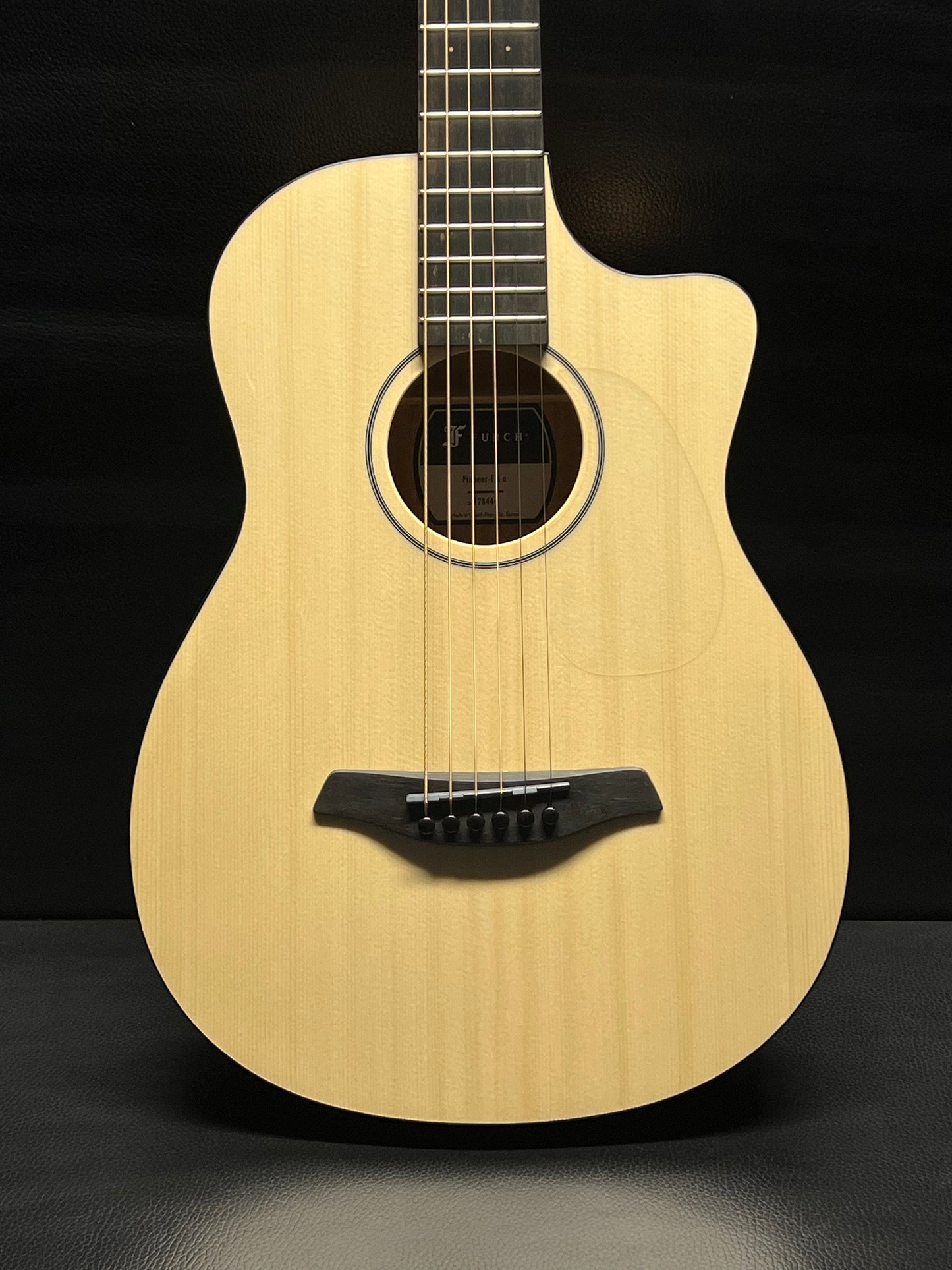Furch Pioneer EM a Travel Guitar #128444