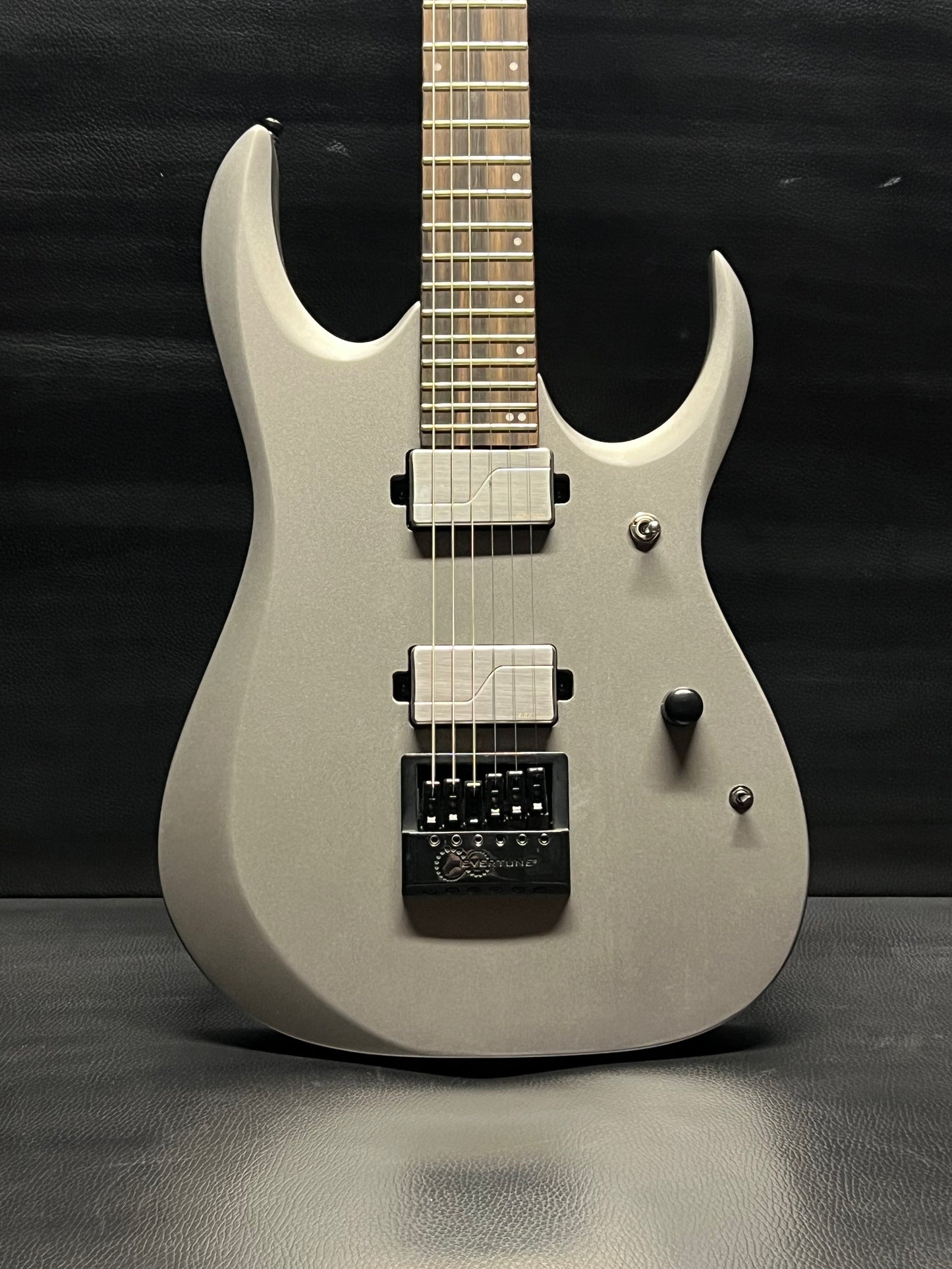Ibanez RGD61ALET Axion Label Evertune