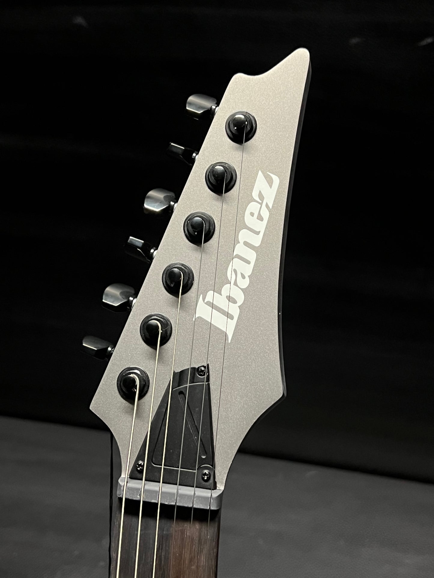 Ibanez RGD61ALET Axion Label Evertune
