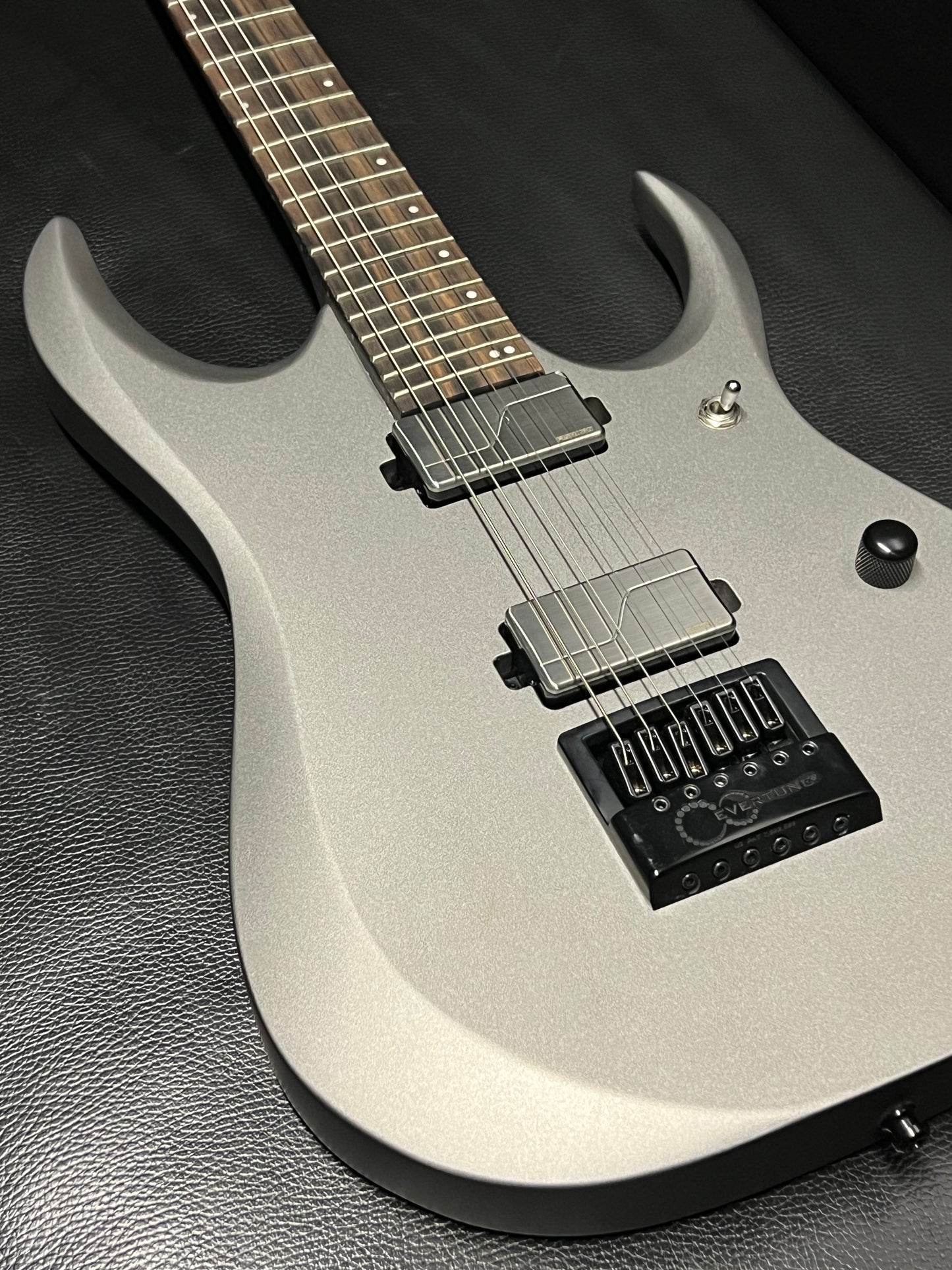 Ibanez RGD61ALET Axion Label Evertune