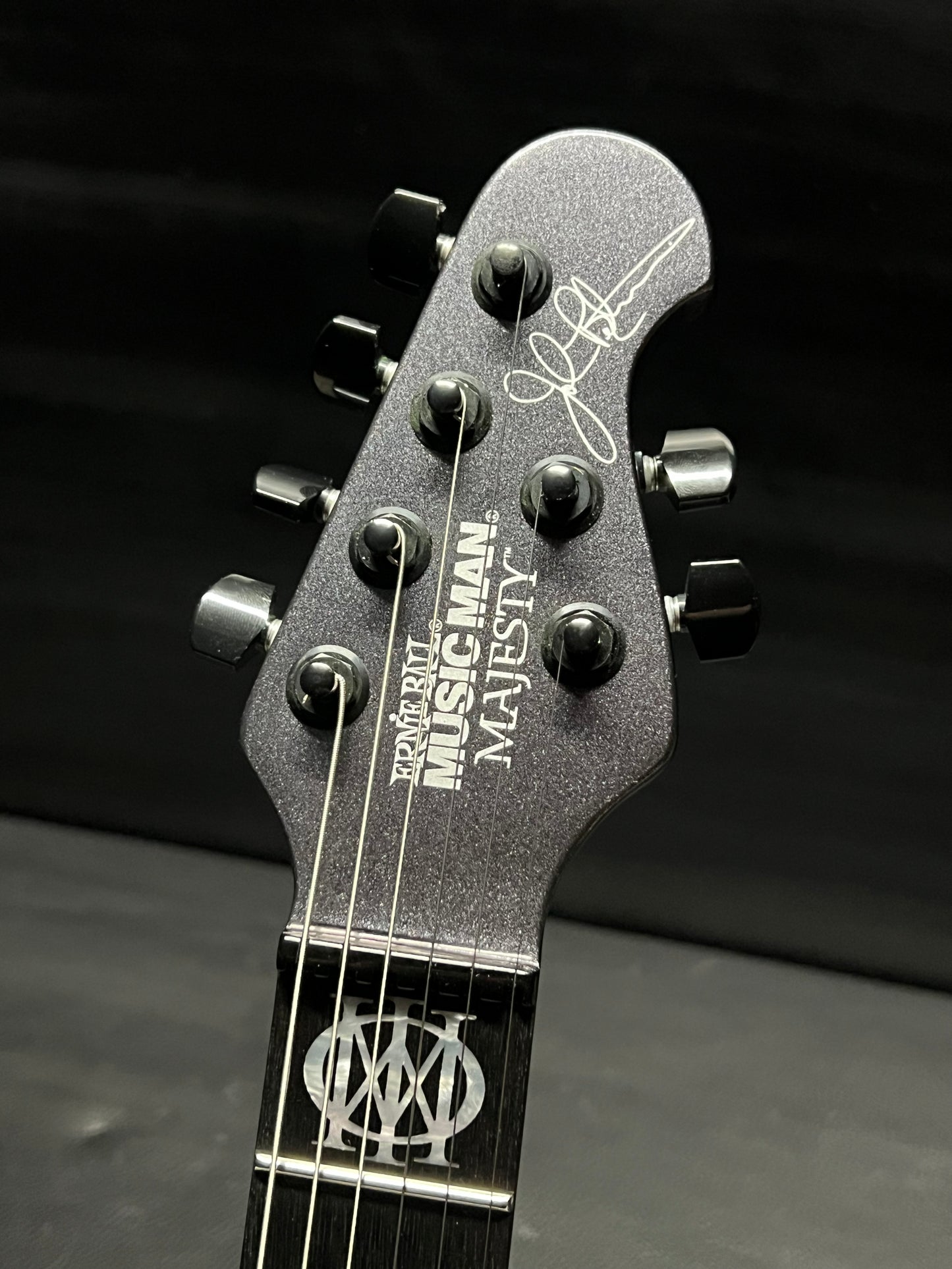 Earnie Ball Music Man Majesty 2023 (PRE-OWNED)