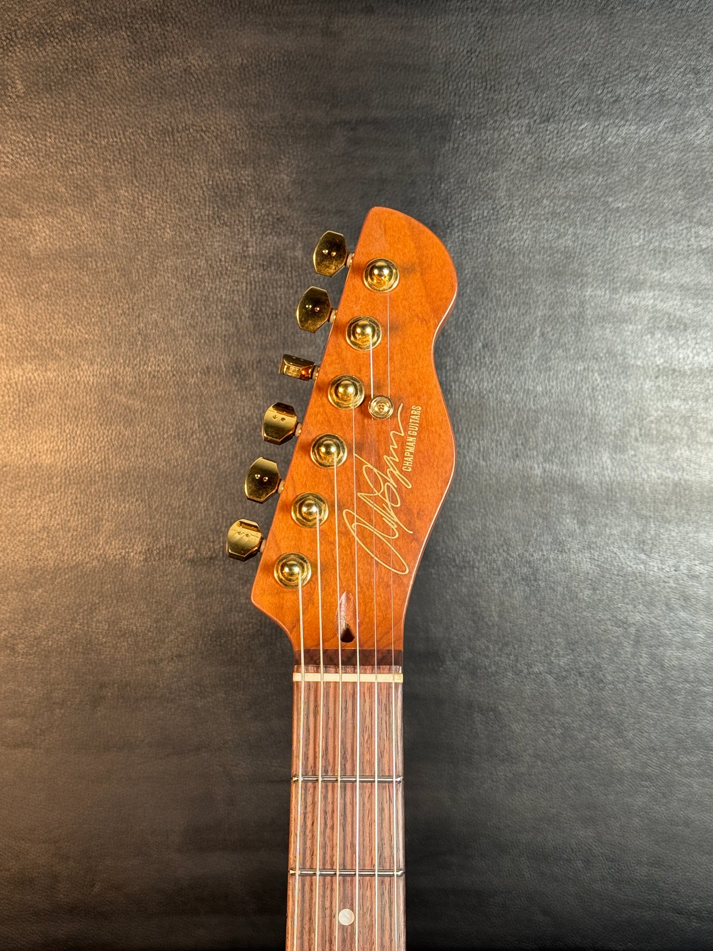 Chapman Lawmaker Classic Hollywood Red