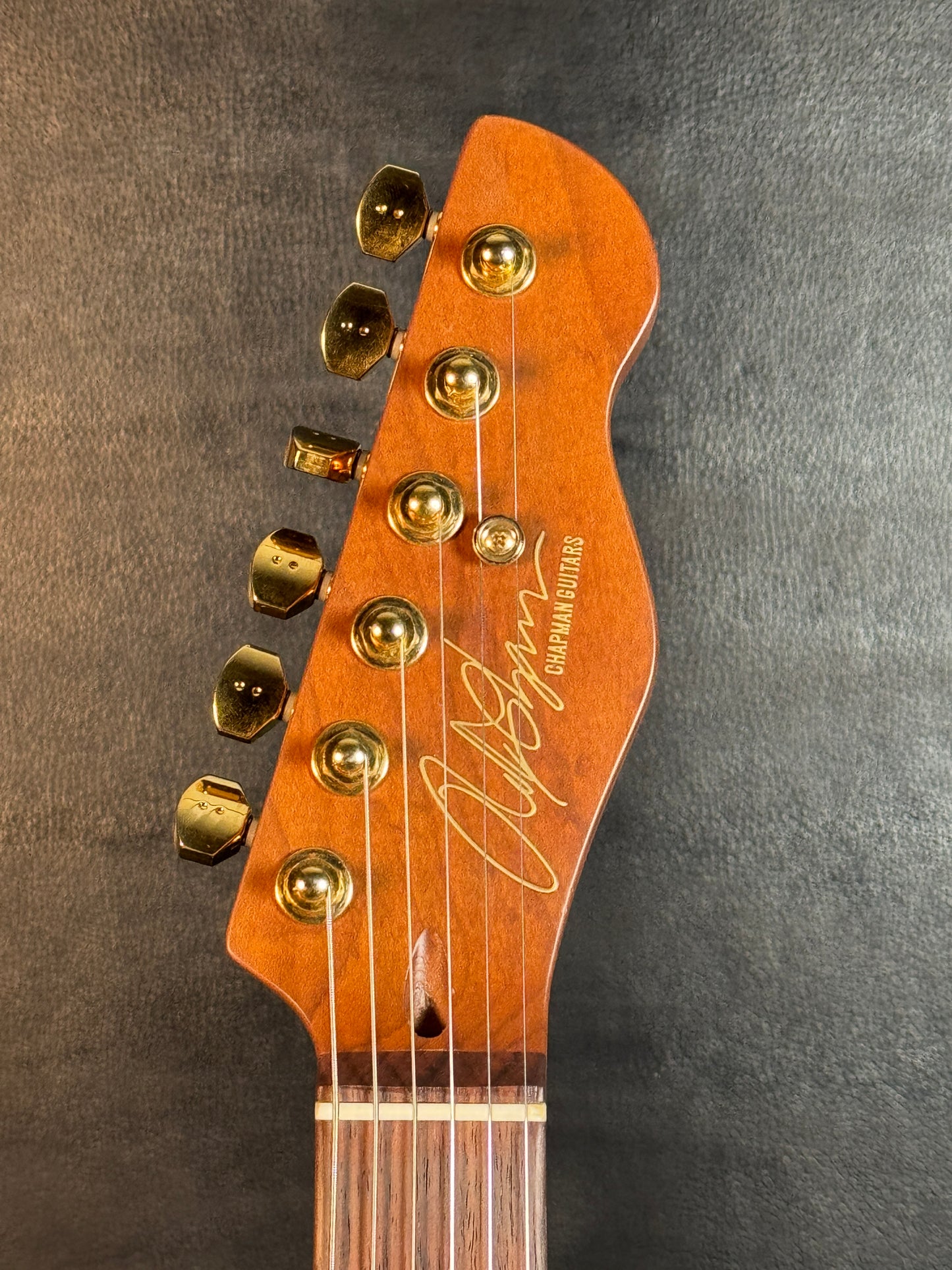 Chapman Lawmaker Classic Hollywood Red