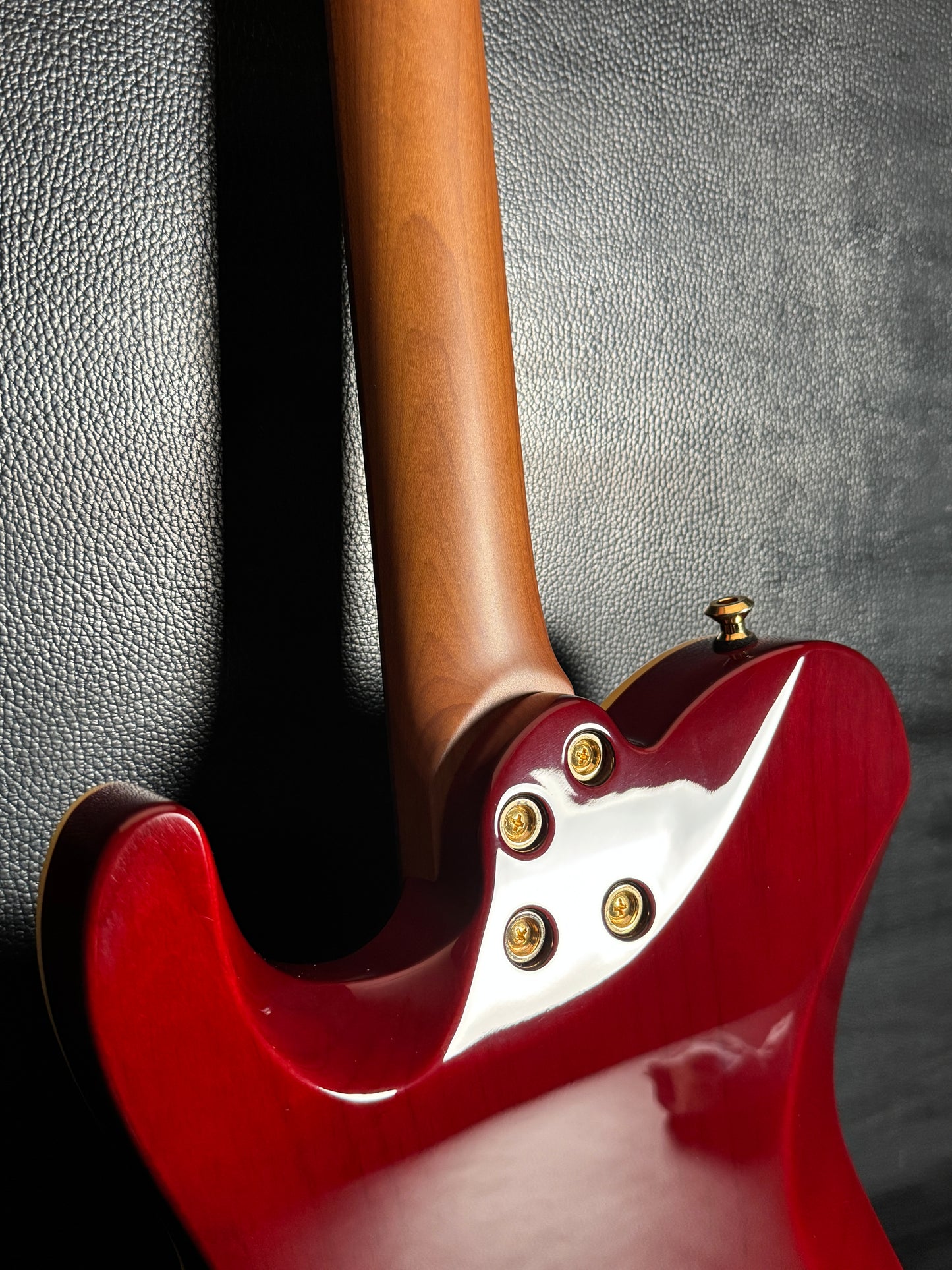 Chapman Lawmaker Classic Hollywood Red