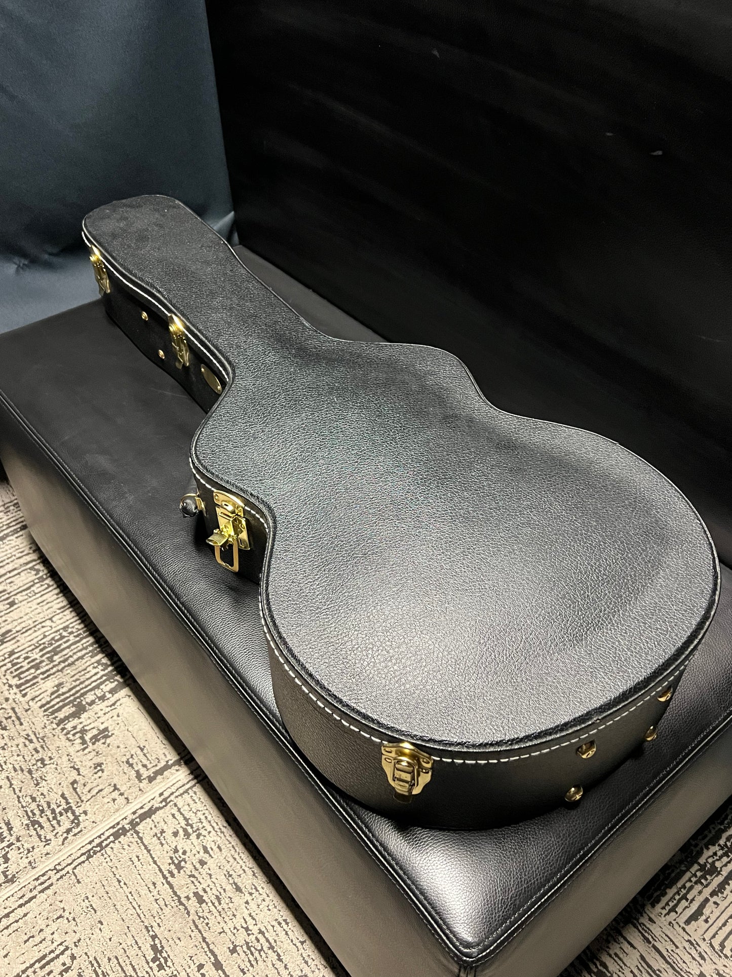 Martin J40 Torrefied Top w /Pickup (PRE-OWNED)
