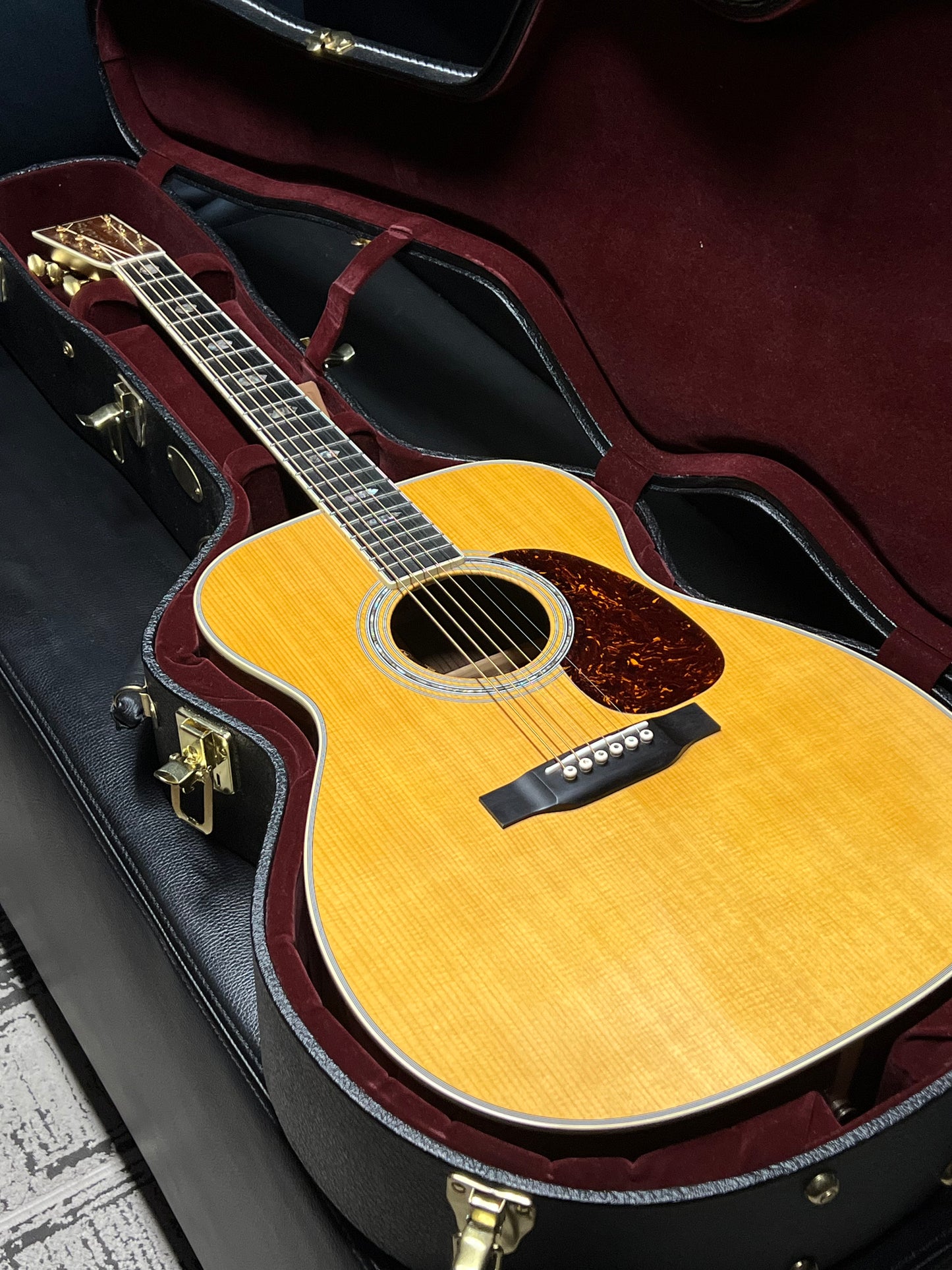 Martin J40 Torrefied Top w /Pickup (PRE-OWNED)