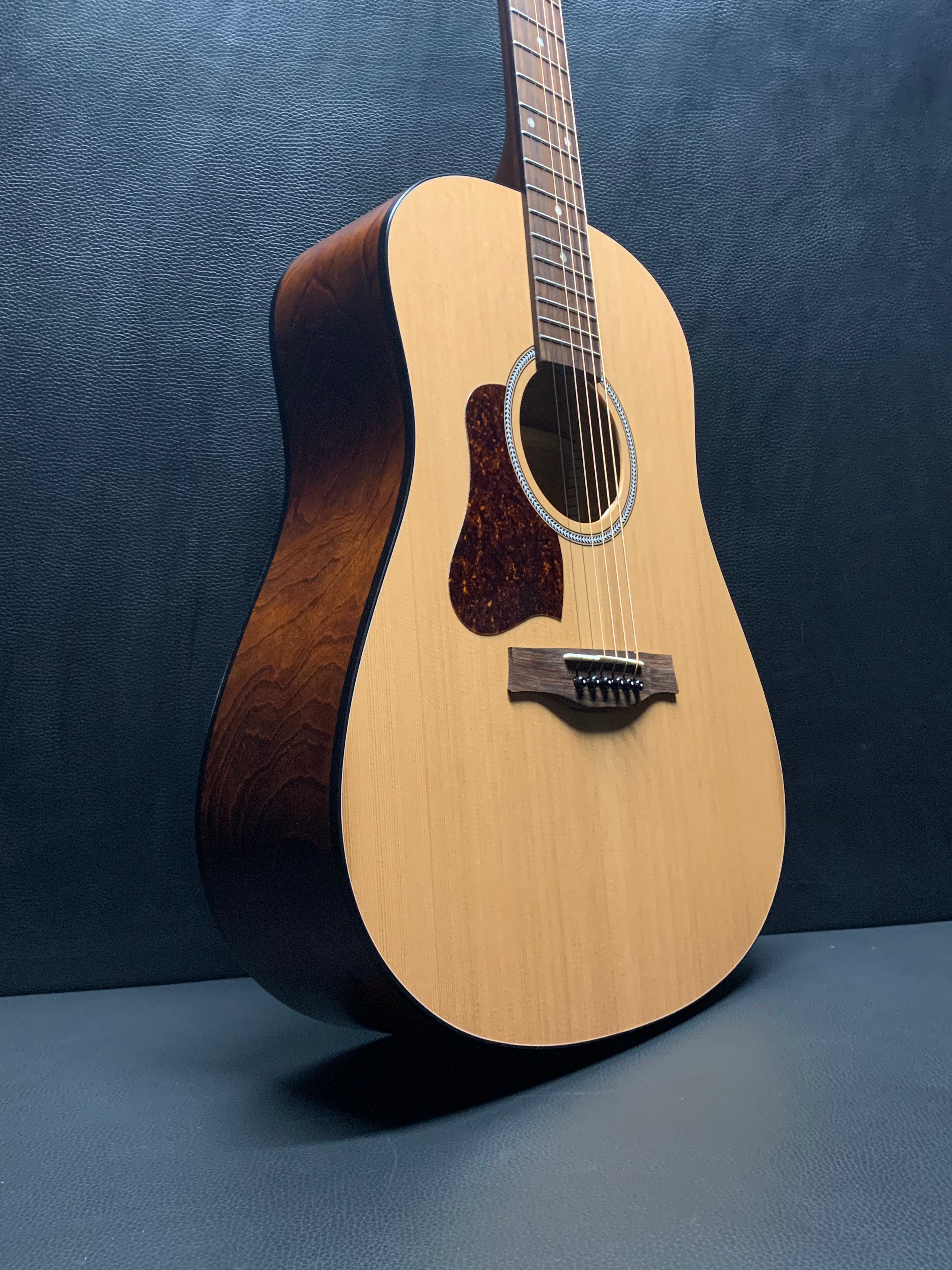 Seagull S6+tobacco L.R.Baggs搭載 エレアコ Seagull S6+tobacco L.R.Baggs搭載 エレアコ Seagull S6 tobacco