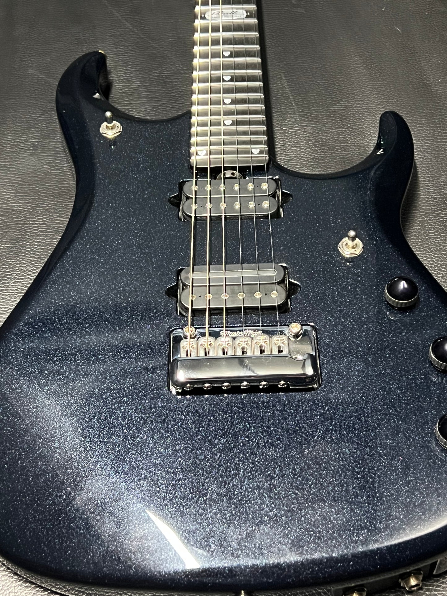 Ernie Ball Music Man JPXI Onyx (PRE-OWNED)