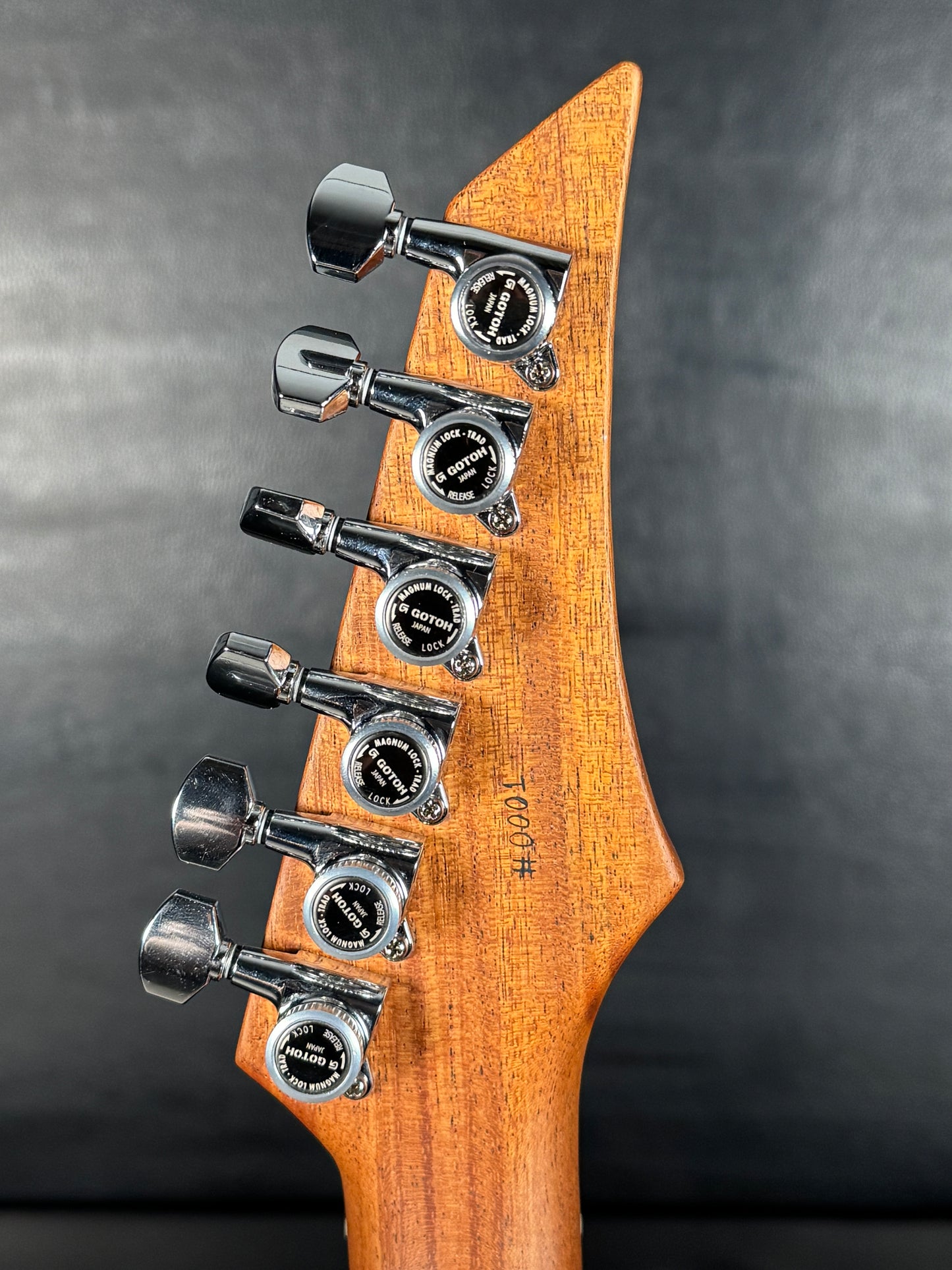 Zach ST HH #0001 ( PRE-OWNED)