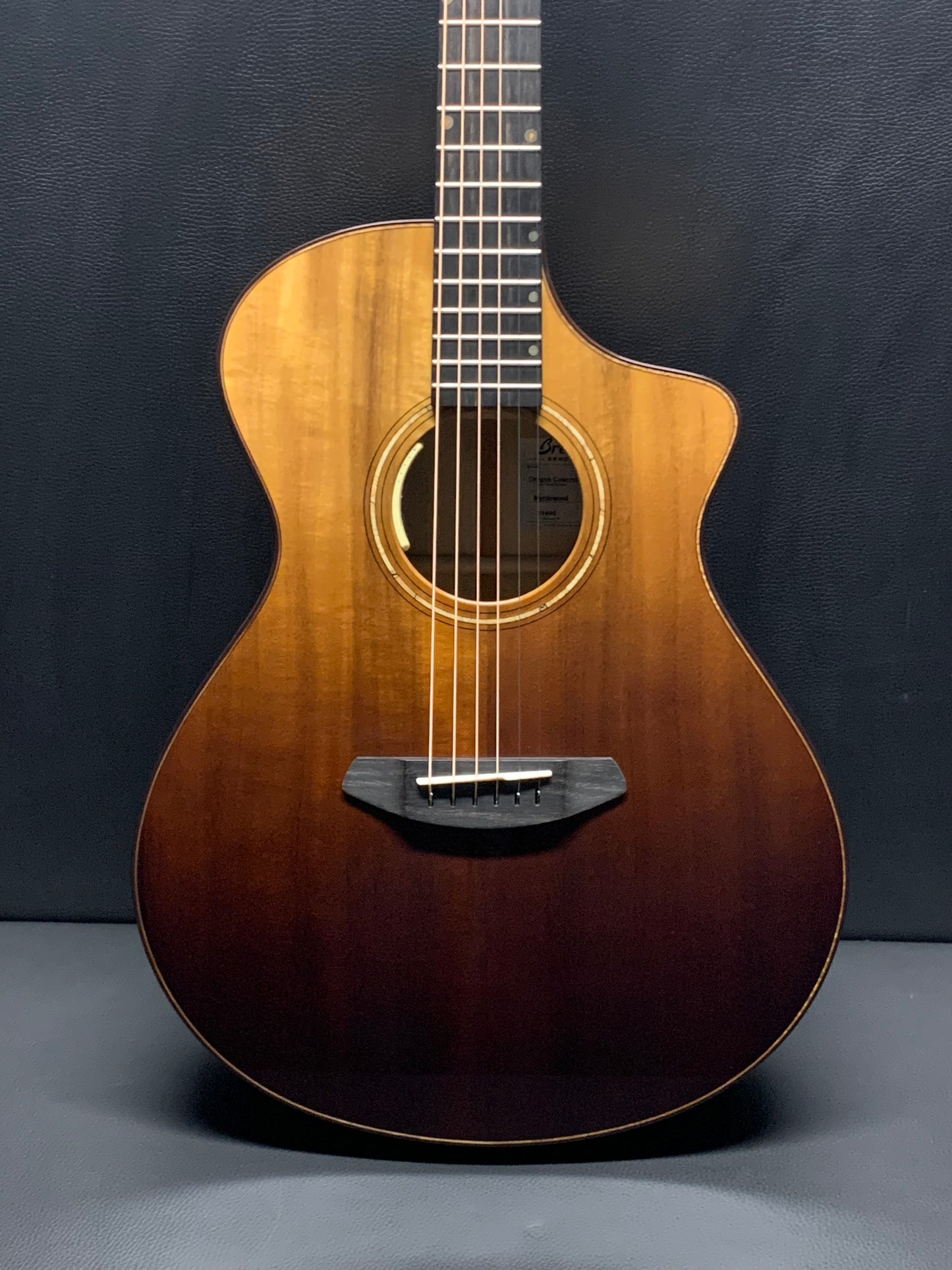 Breedlove Oregon Concert Sahara CE LTD #29496