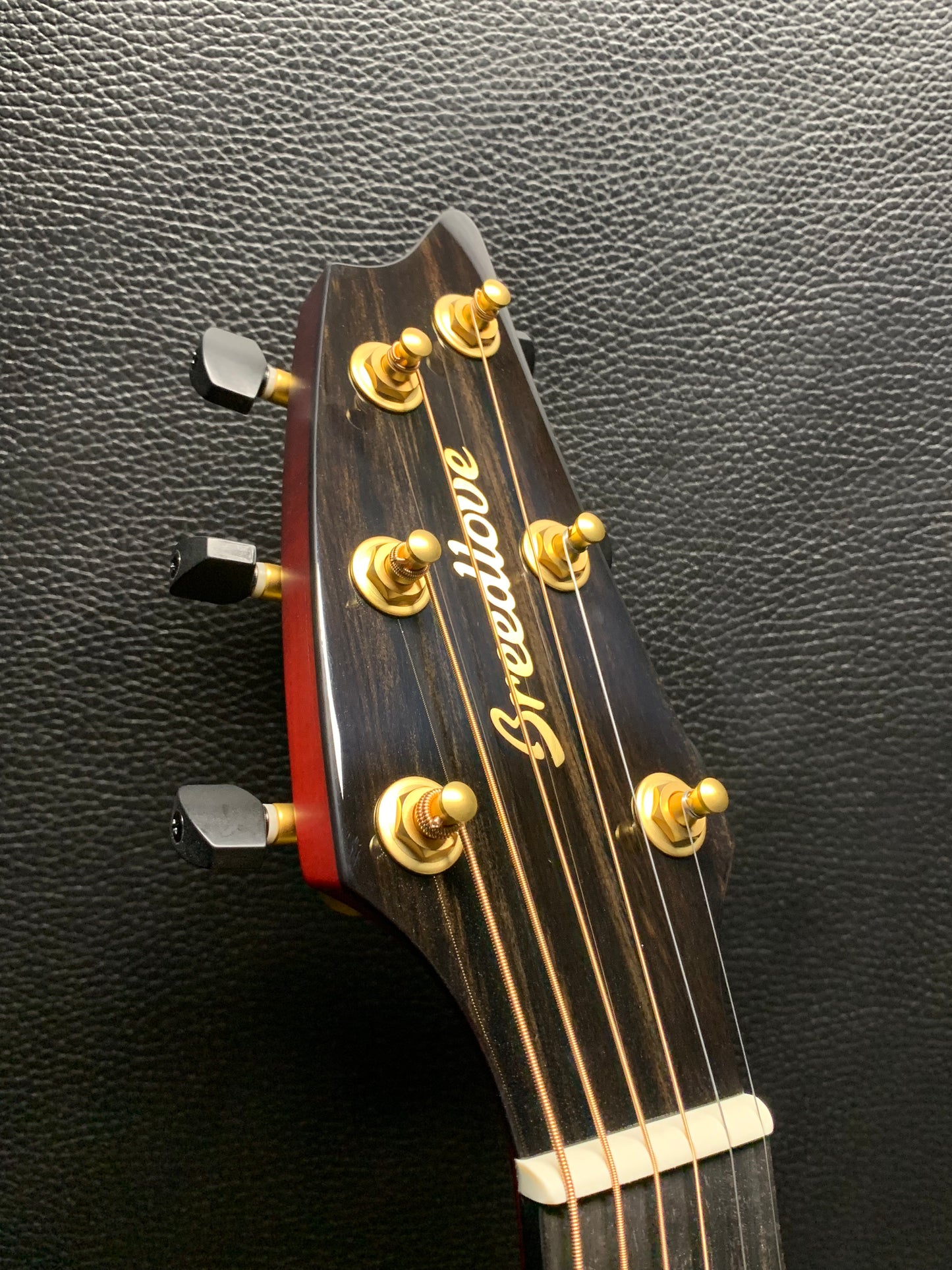 Breedlove Oregon Concert Tequila Sunrise CE LTD #28371