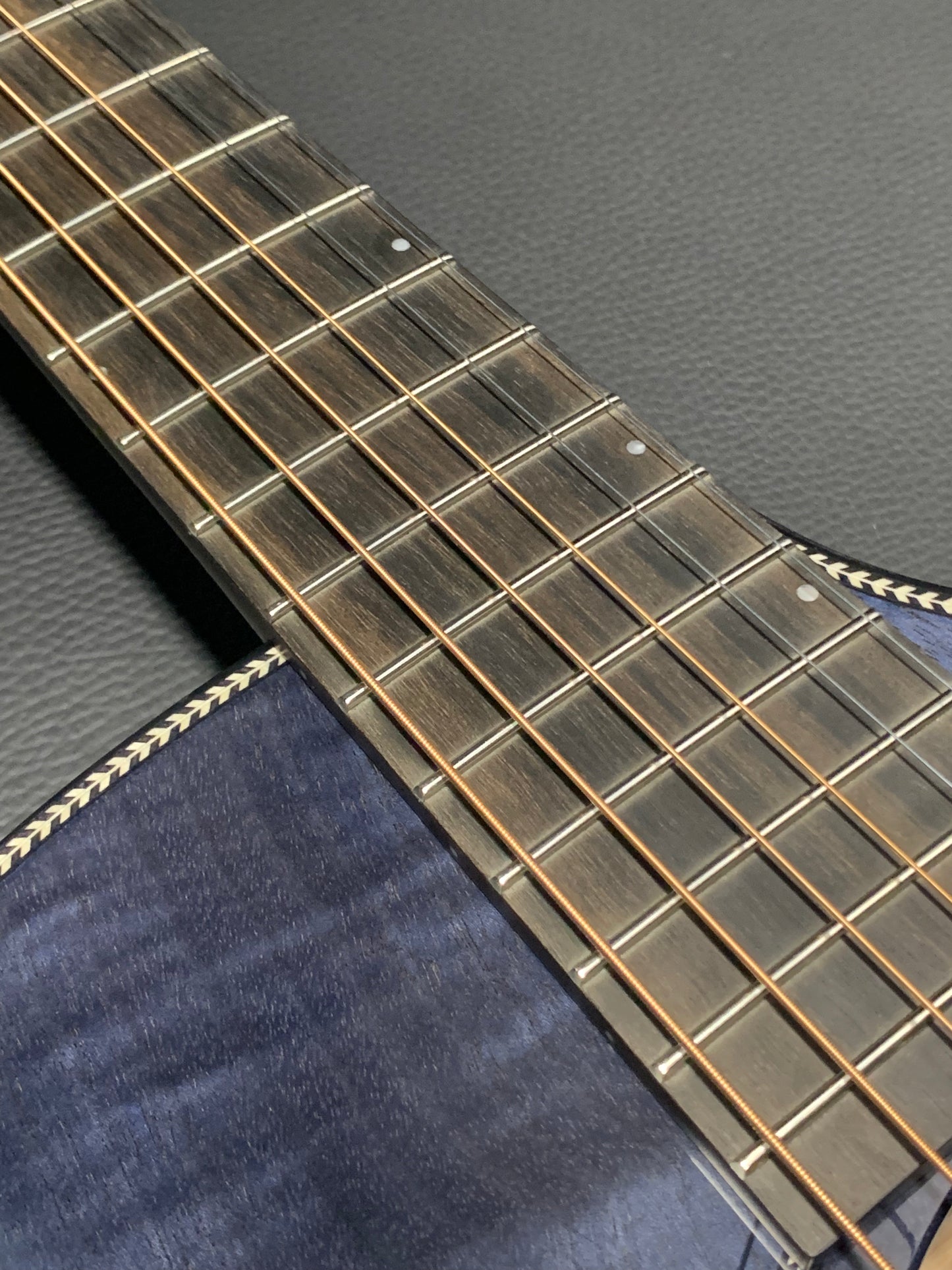 Breedlove Oregon Concert Thinline Stormy Night CE #29162