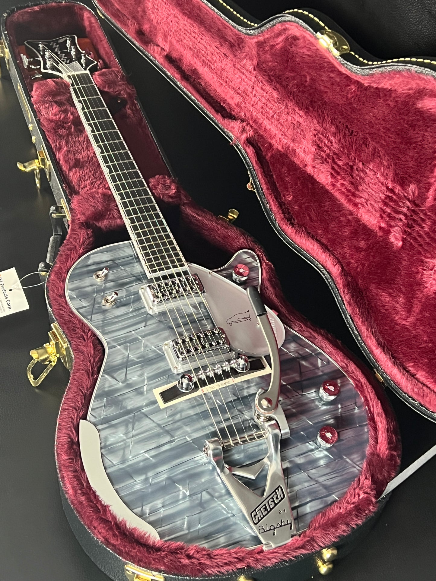 Gretsch G6134T-58 Limited Edition Penguin with String-Thru Bigsby - Light Blue Pearl