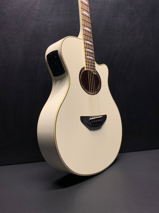 Yamaha APX1000 Pearl White Acoustic Guitar #IJN250594