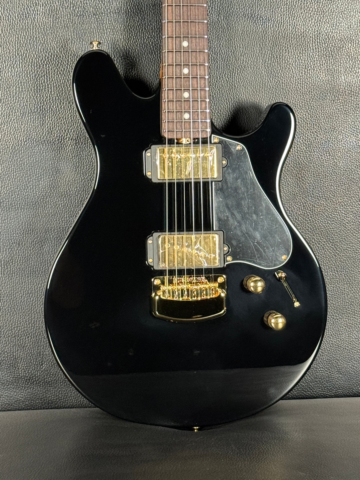 Music Man Valentine Black 6-String