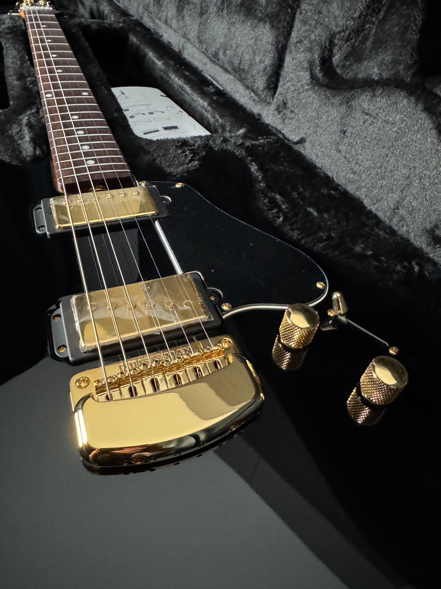 Music Man Valentine Black 6-String