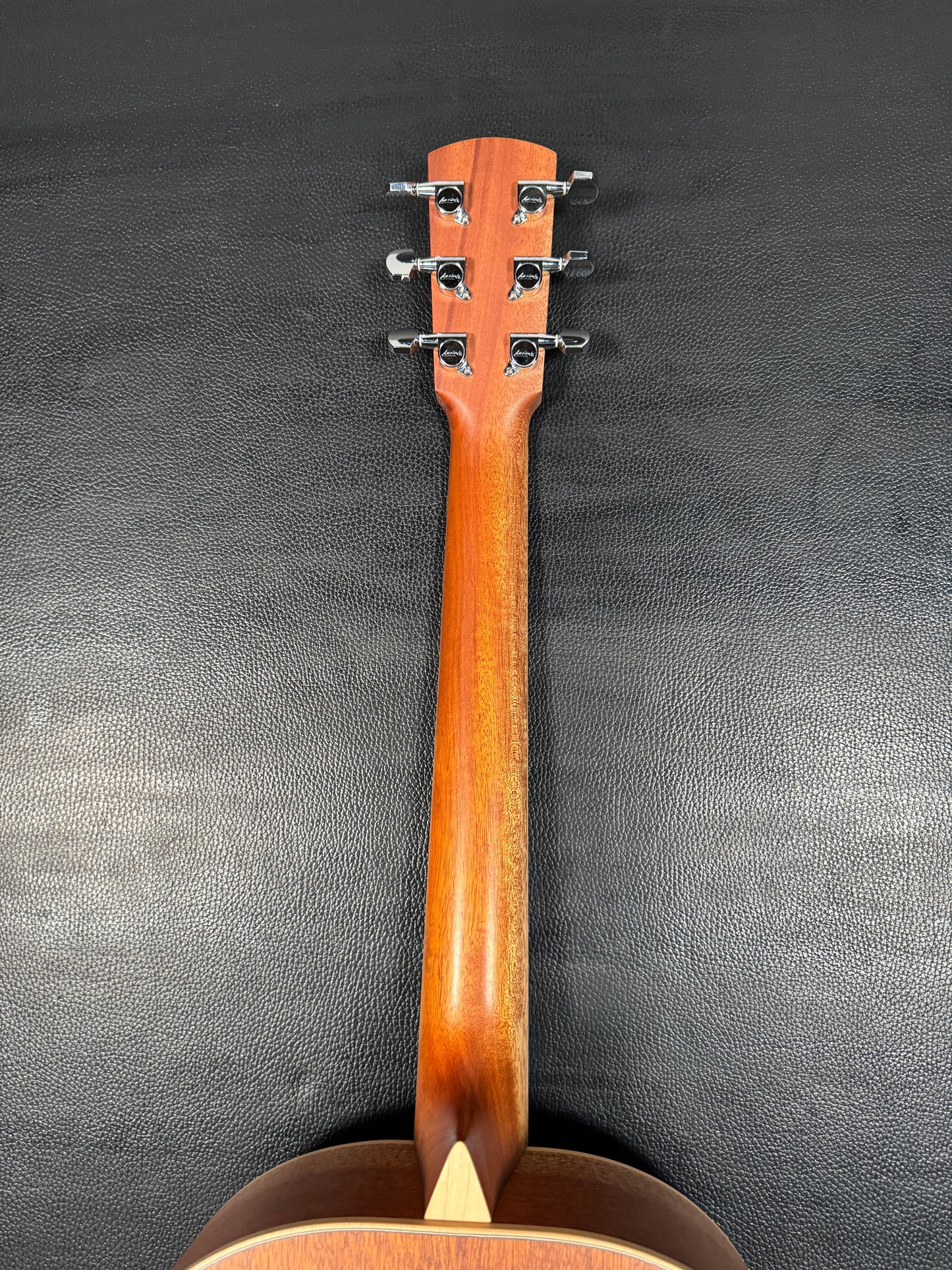 Larrivee L03 with passive pick up ( PRE-OWNED)