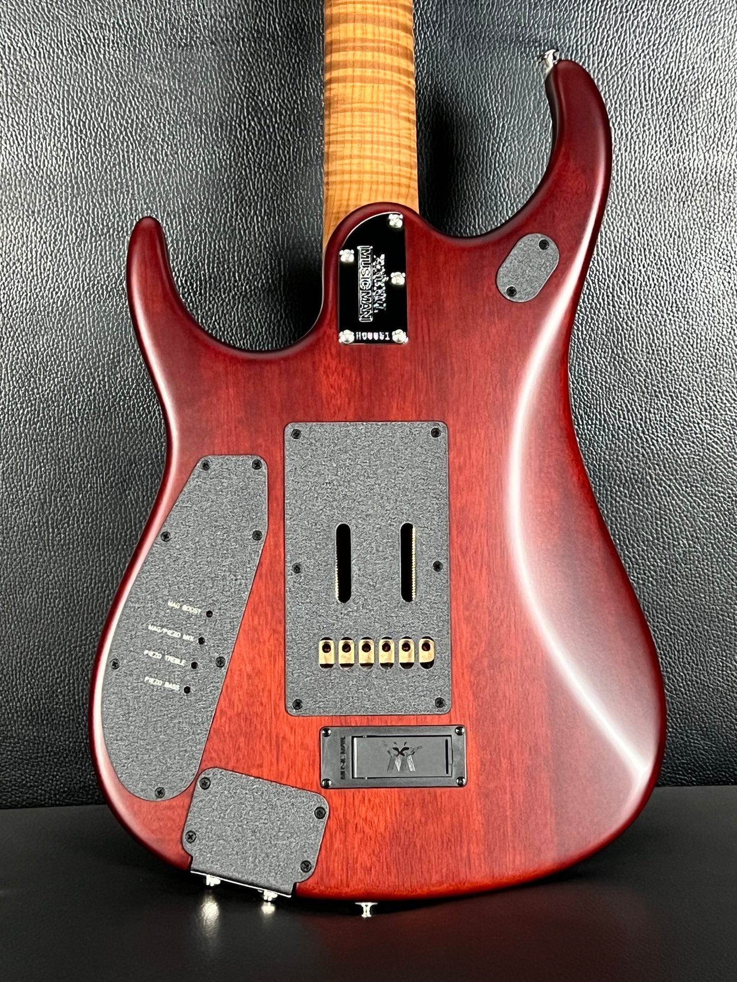 Music Man JP15 Sahara Burst Quilt 6-String