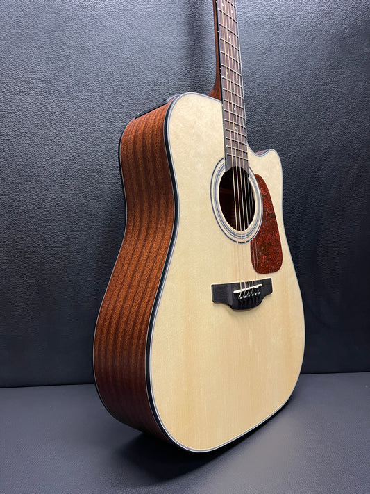Takamine Acoustic-Electric Dreadnought S/N GD10CE-NS
