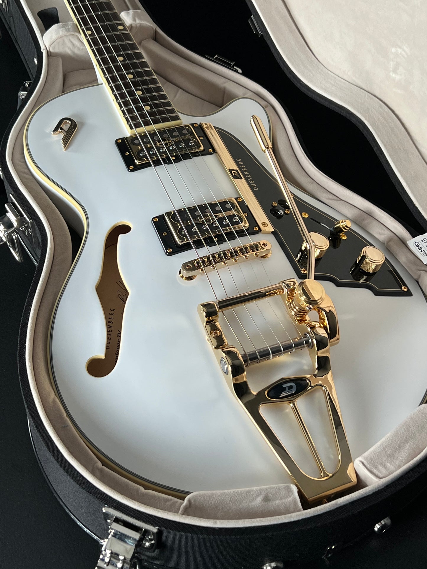 Duesenberg Starplayer TV Velvet Series - White