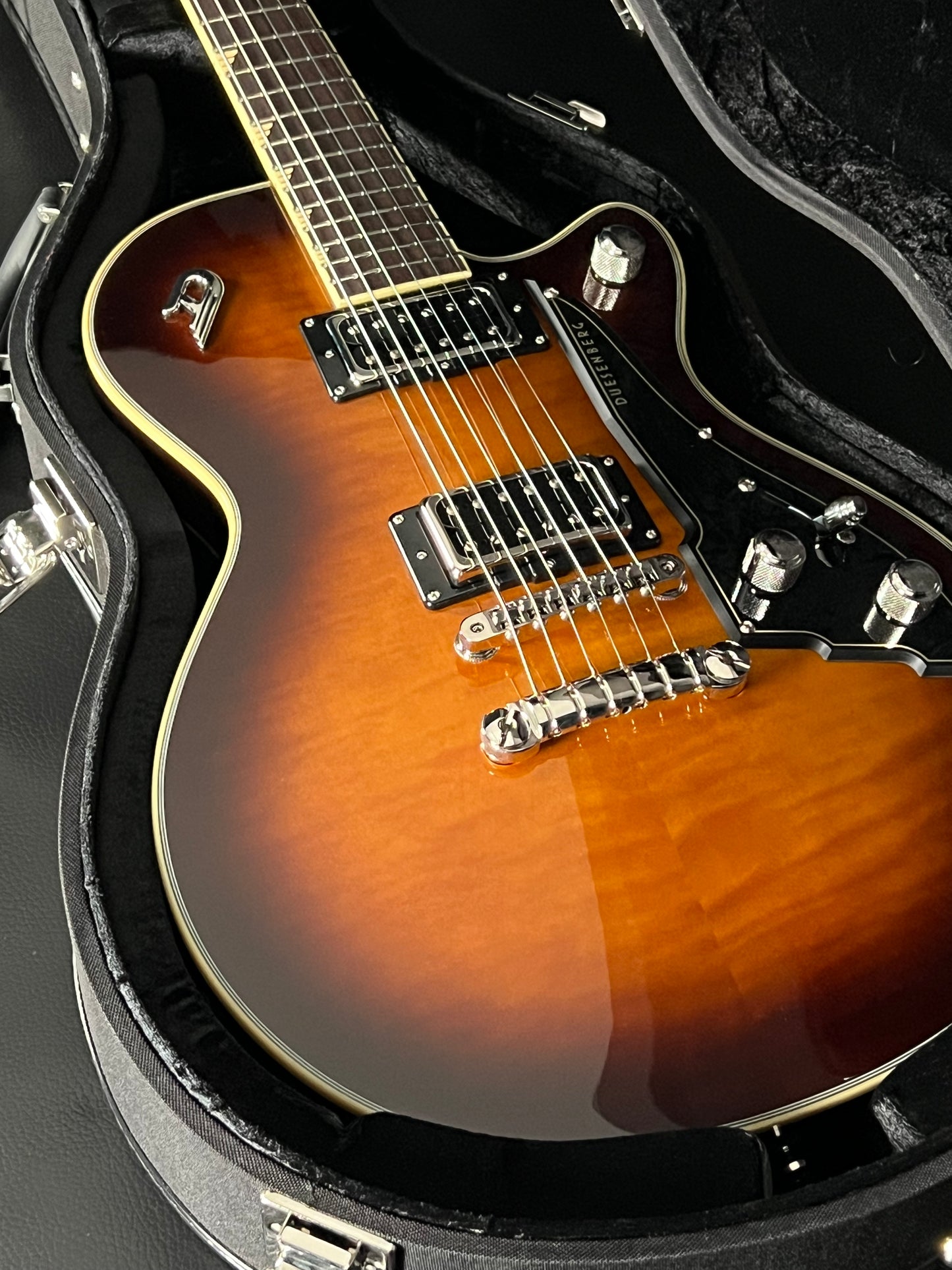 Duesenberg Fantom Series S - Tobacco Burst