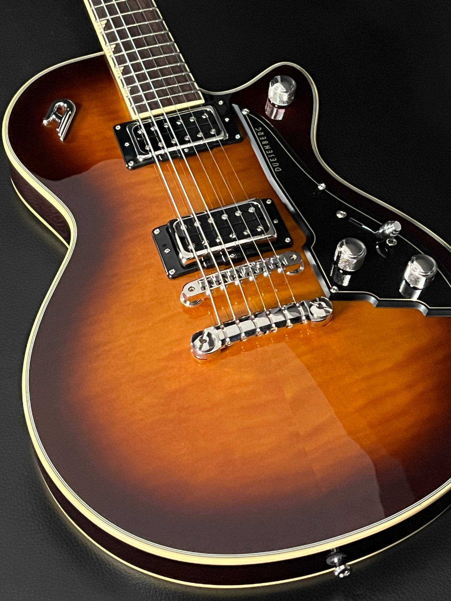 Duesenberg Fantom Series S - Tobacco Burst