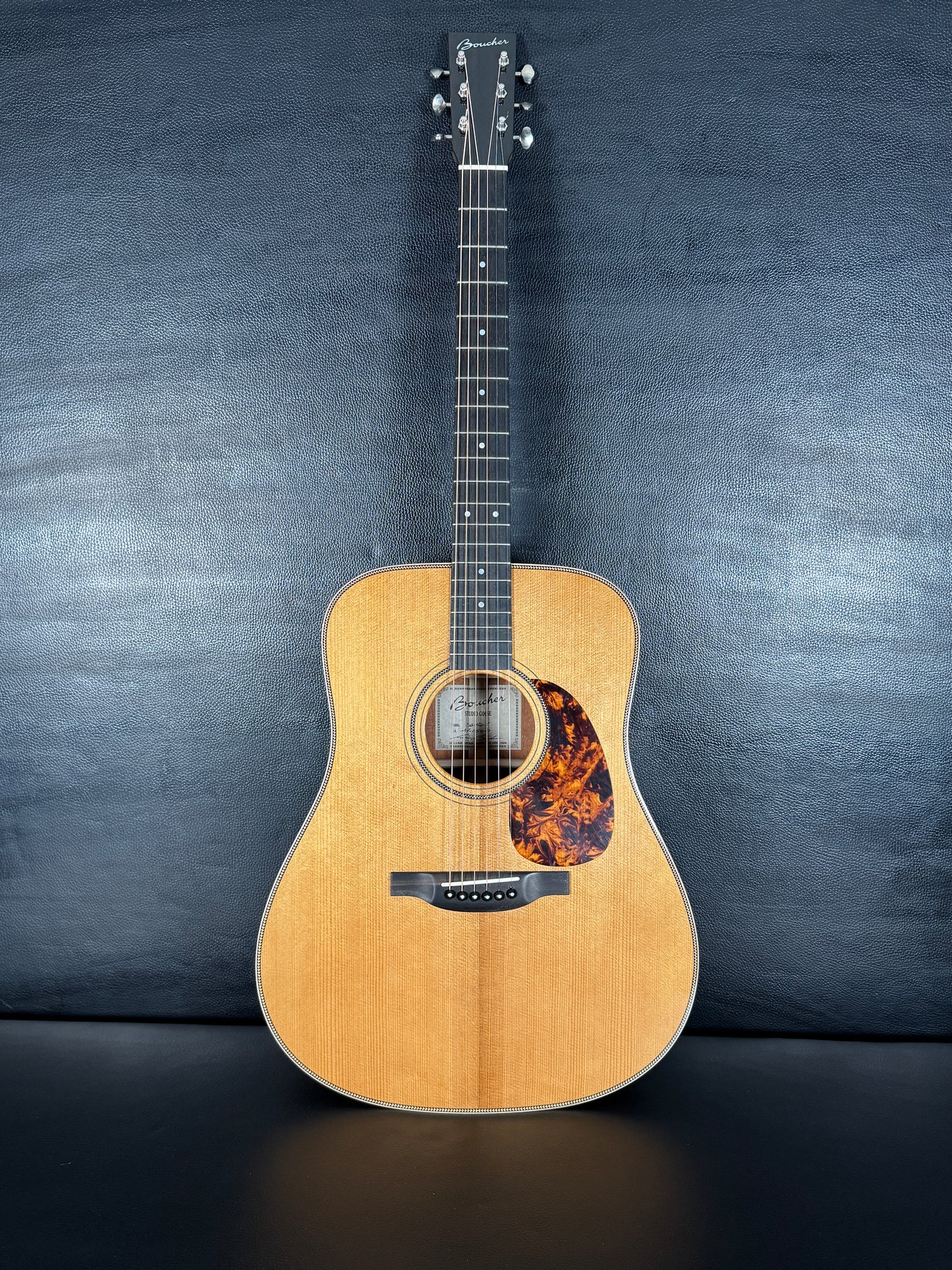 Boucher Studio Goose SG-42-V K&K ( PRE-OWNED)