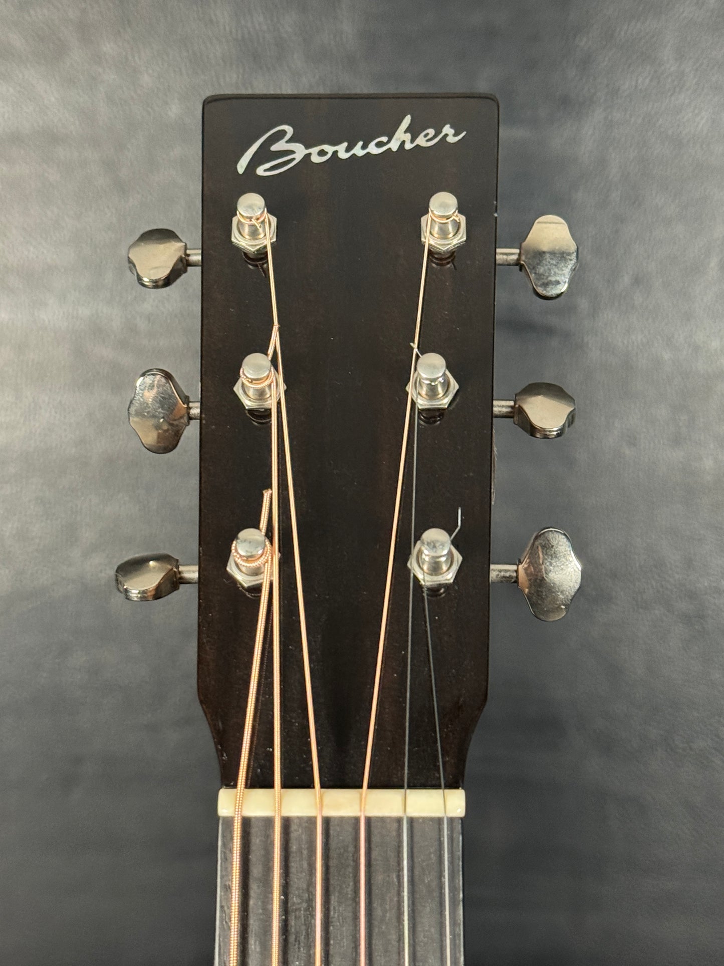 Boucher Studio Goose SG-42-V K&K ( PRE-OWNED)
