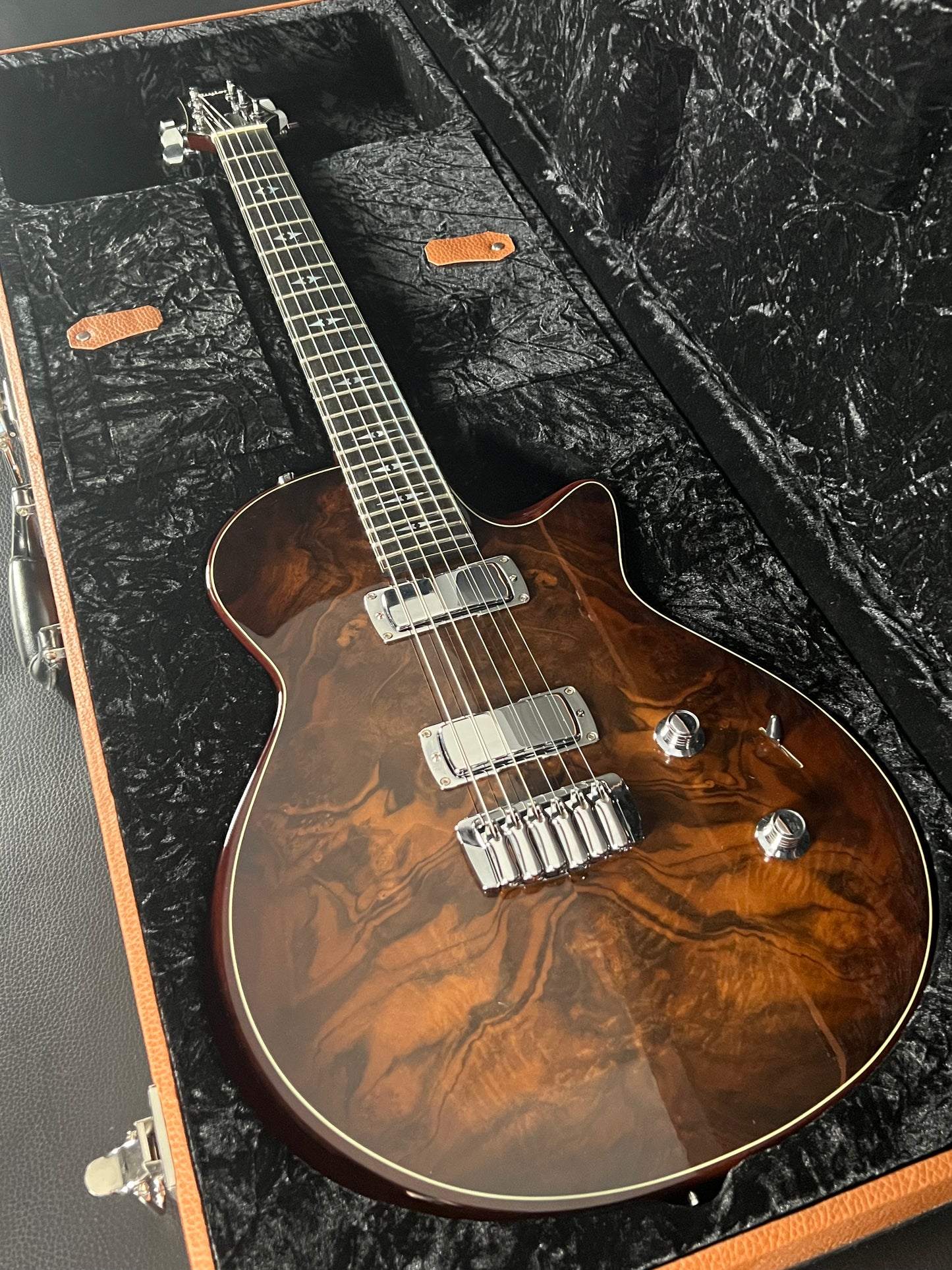 Taylor SBC Custom Walnut Electric Guitar - Natural (PRE-OWNED)