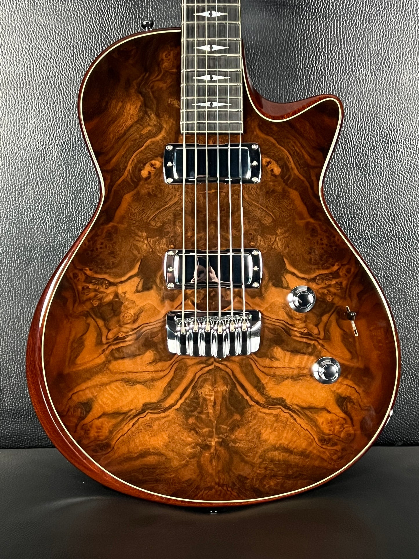 Taylor SBC Custom Walnut Electric Guitar - Natural (PRE-OWNED)
