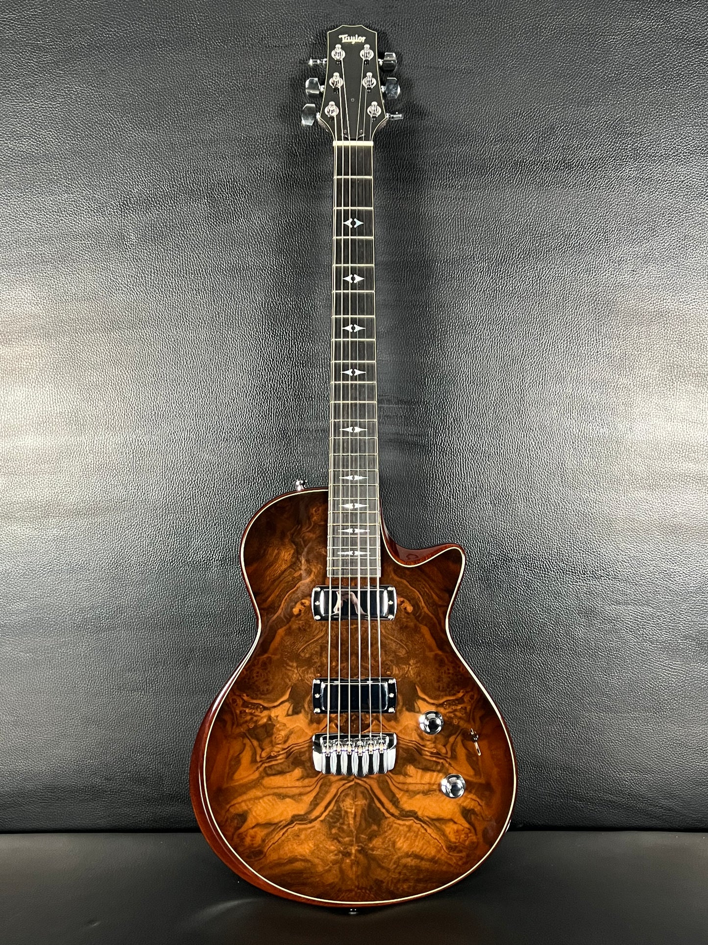 Taylor SBC Custom Walnut Electric Guitar - Natural (PRE-OWNED)