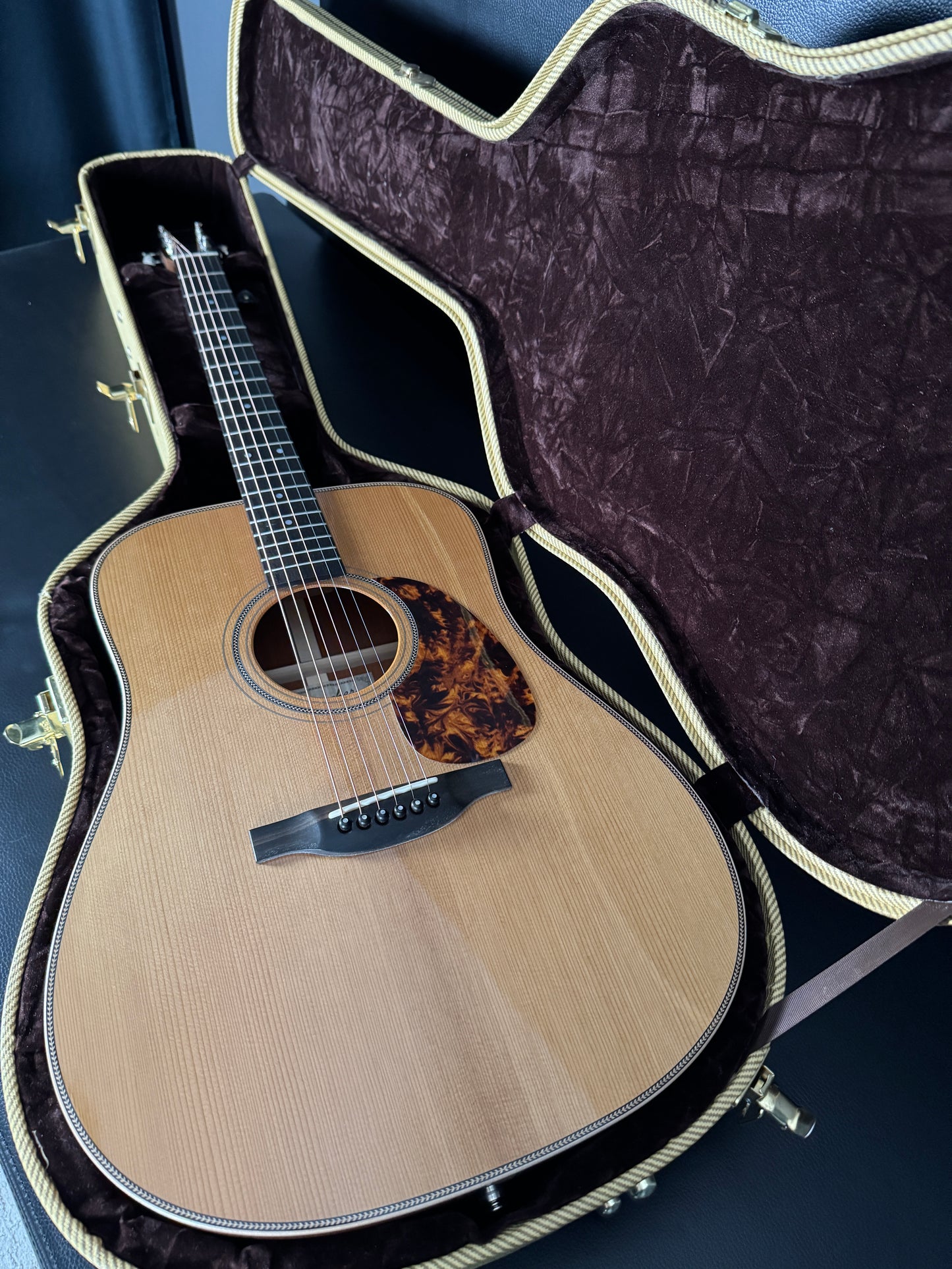 Boucher Studio Goose SG-42-V K&K ( PRE-OWNED)