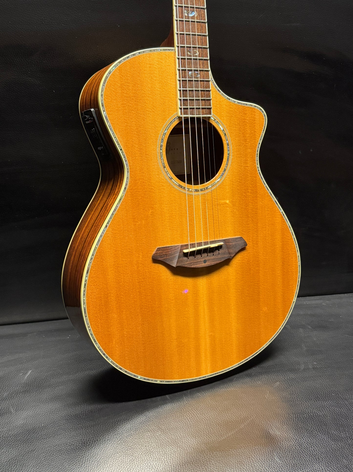 Breedlove AC25/SR Plus (PRE-OWNED)