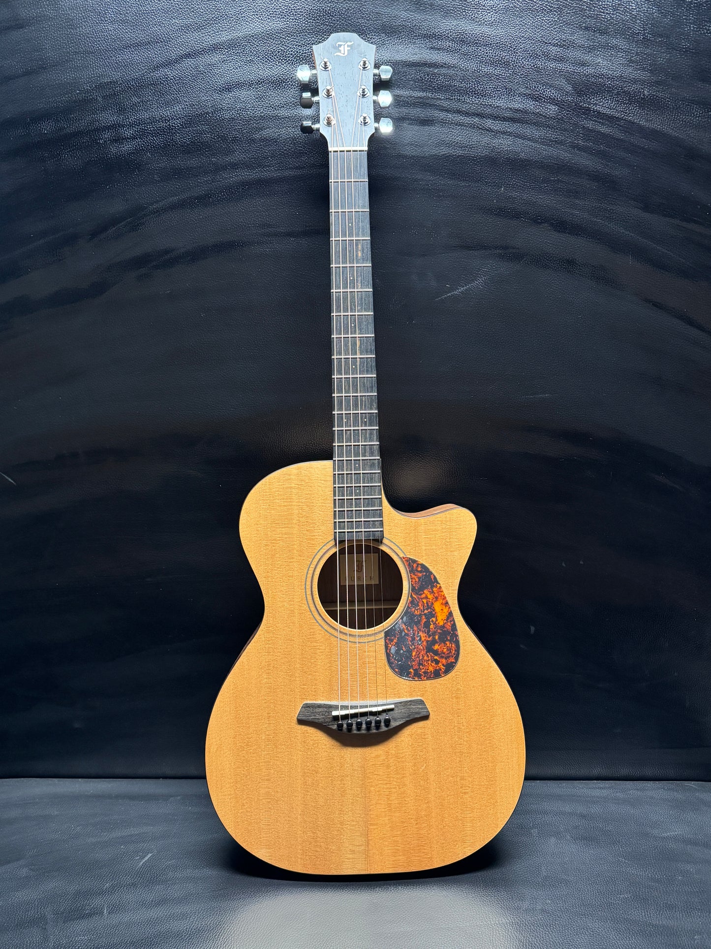 Furch Blue OMc-SW (PRE-OWNED)