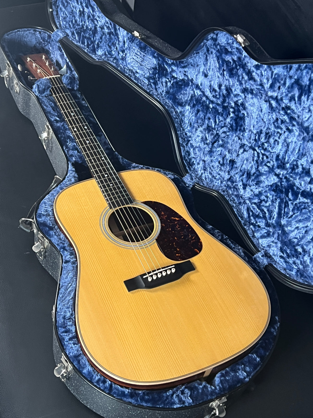 Martin D-14 Custom Shop Wild Grain w/ Calton Case (PRE-OWNED)