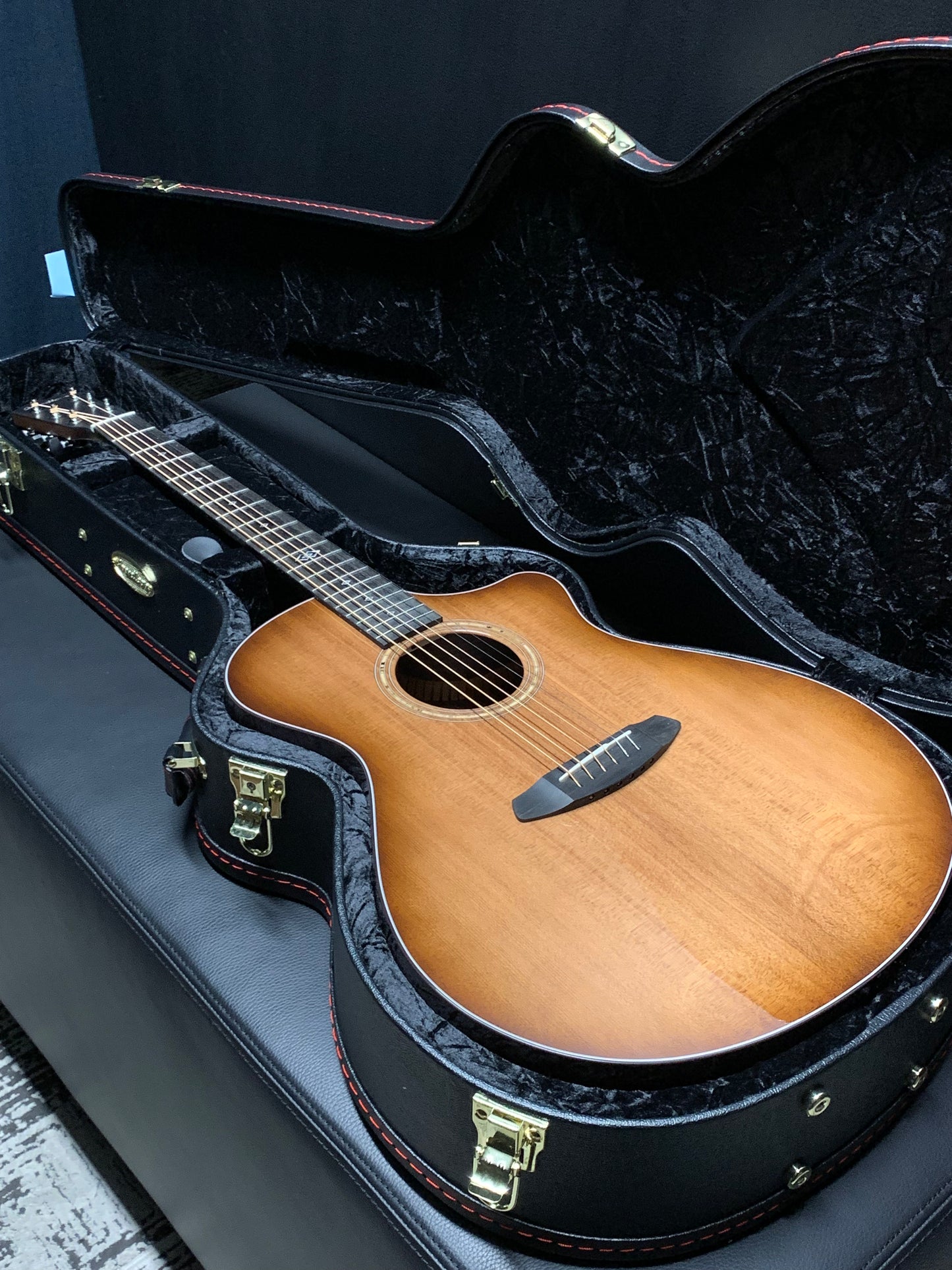 Breedlove Premier Concerto Edgeburst CE #29358
