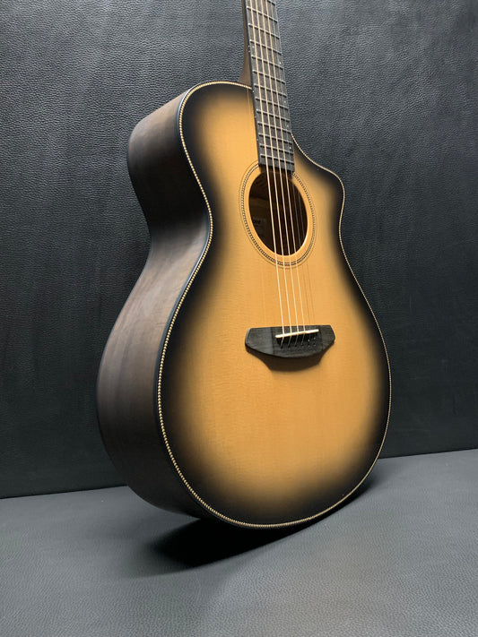 Breedlove Oregon Concert Saddleback CE #29390