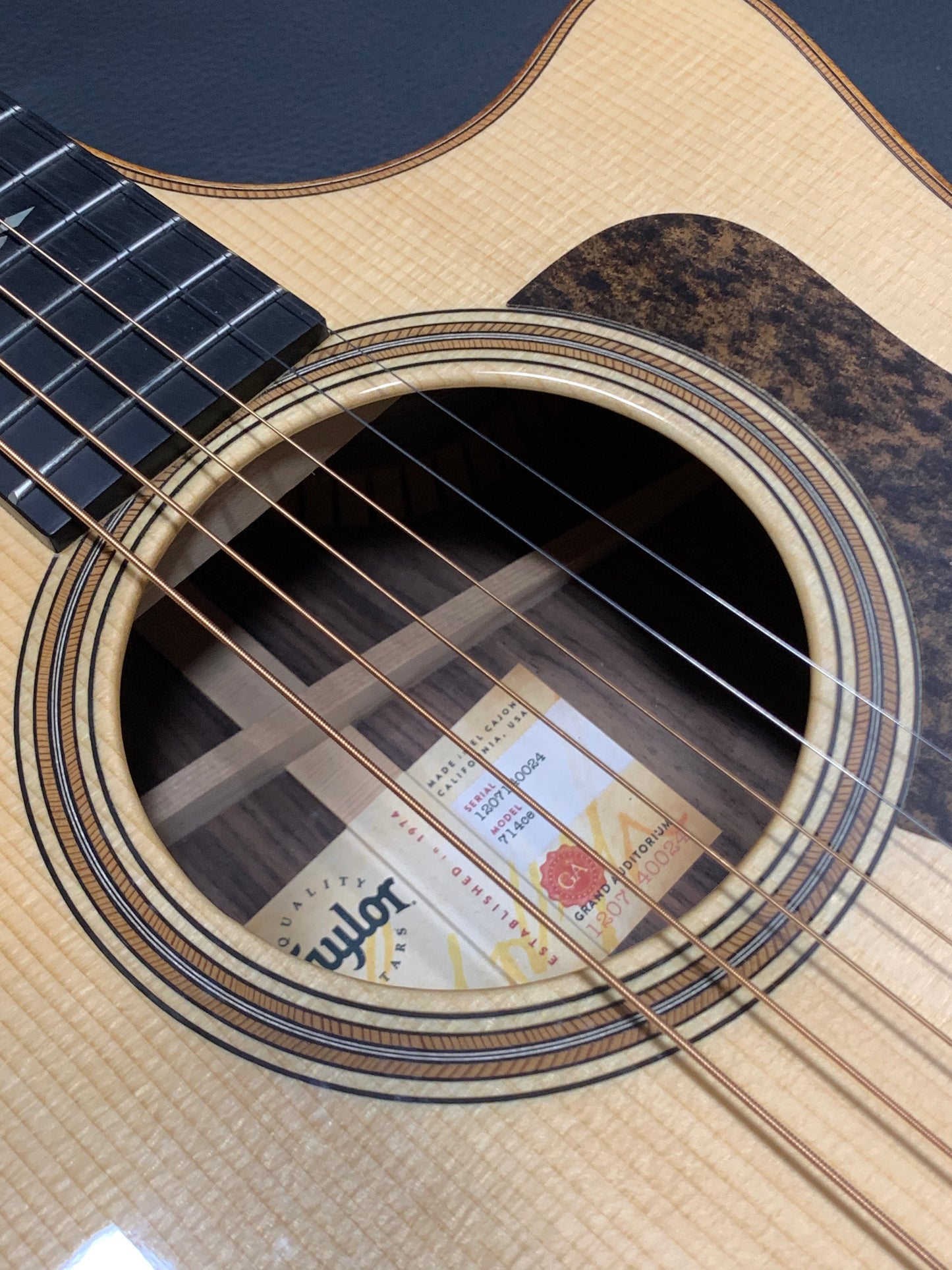 Taylor 714CE 2020 (PRE-OWNED)