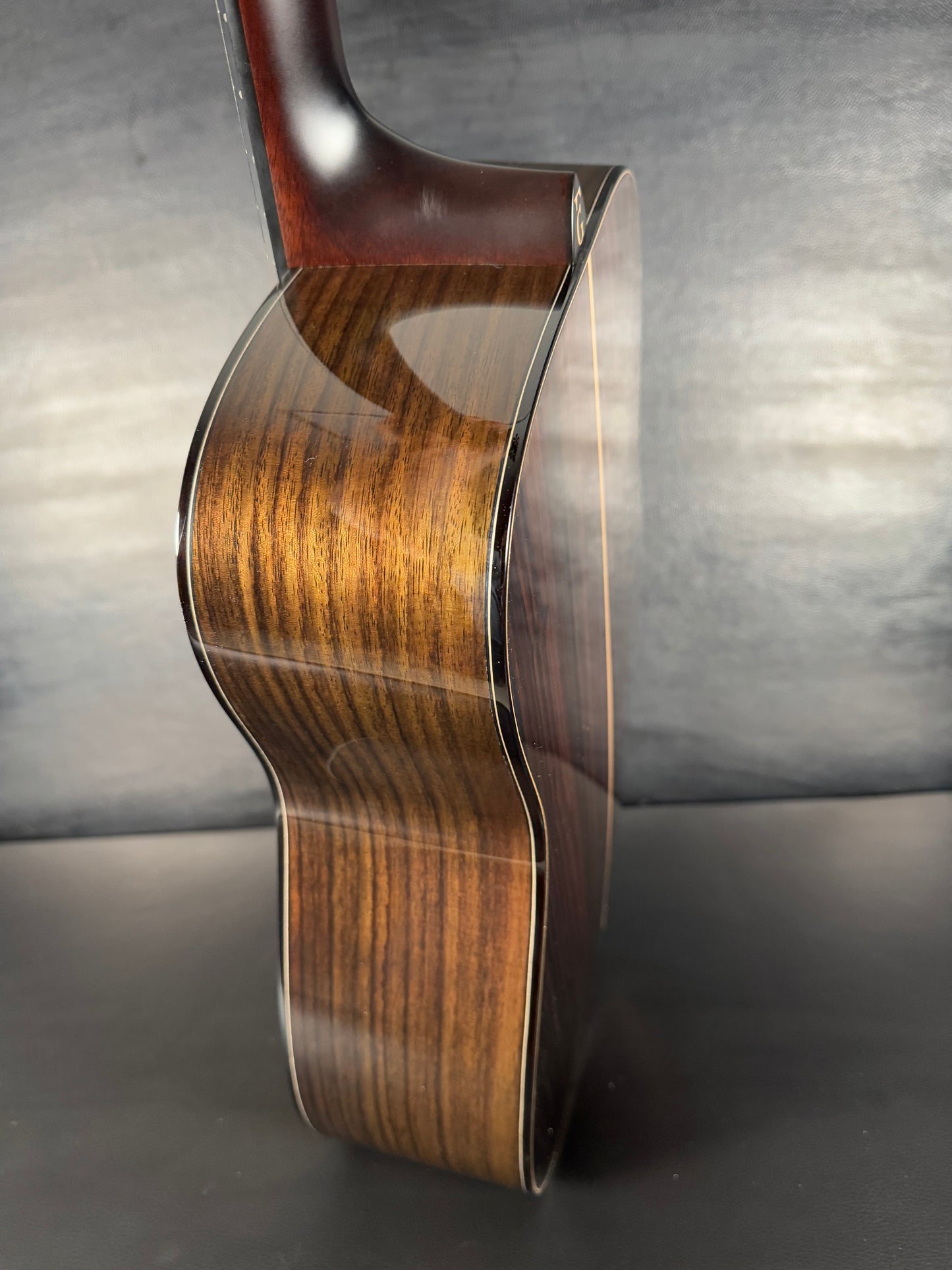 Yamaha FG9 R 2025 #IKK041A ( PRE-OWNED)