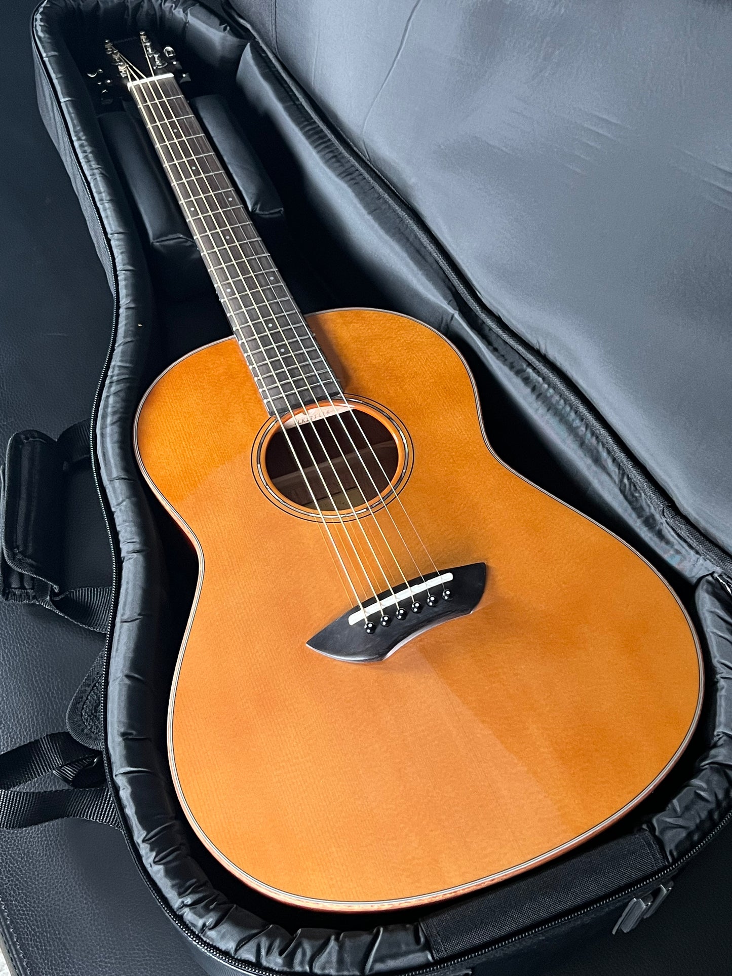 Yamaha CSF3M All Solid Parlour Vintage Natural