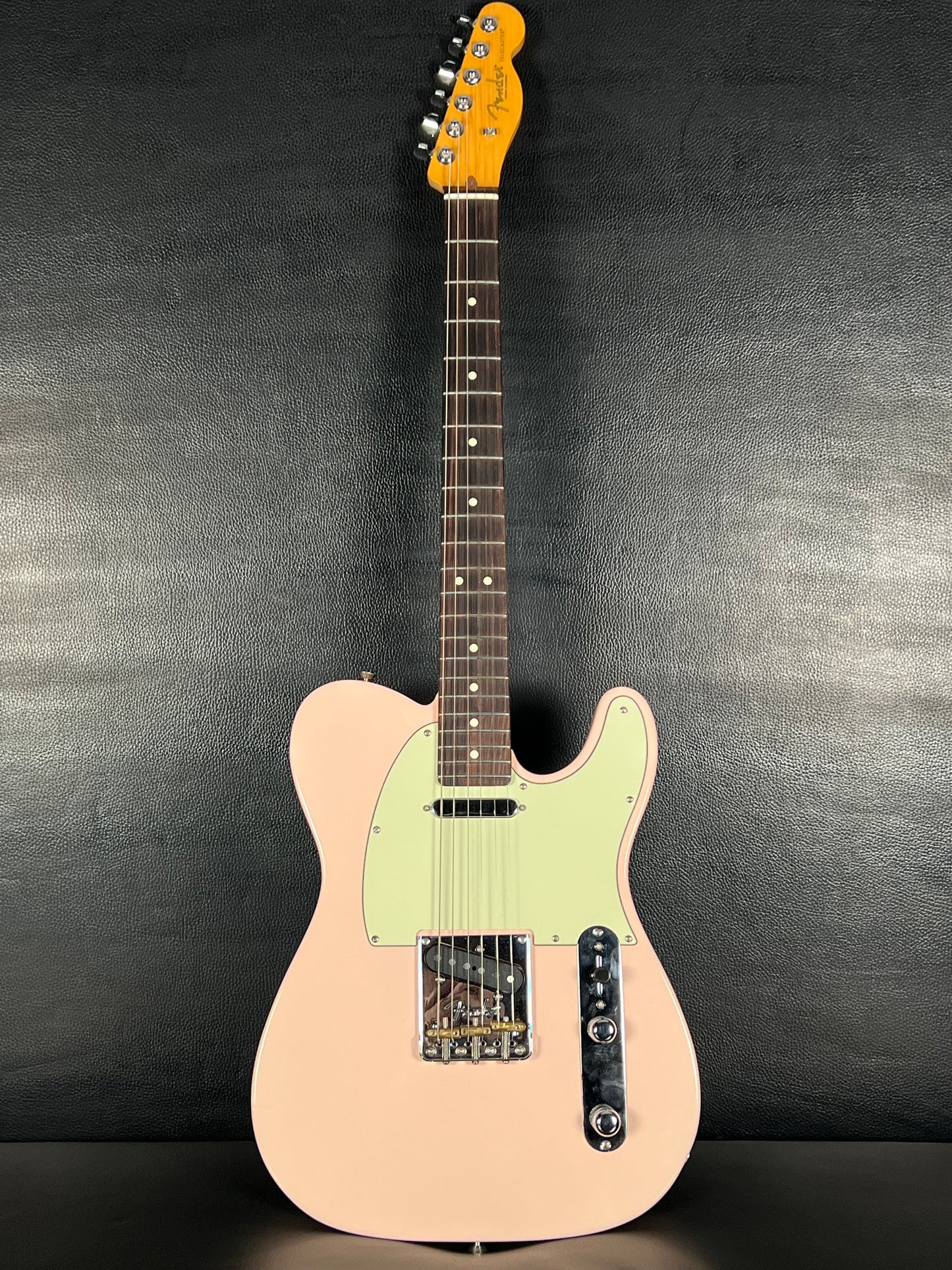 Fender American Professional II Telecaster Shell Pink Rosewood Fingerboard (PRE-OWNED)