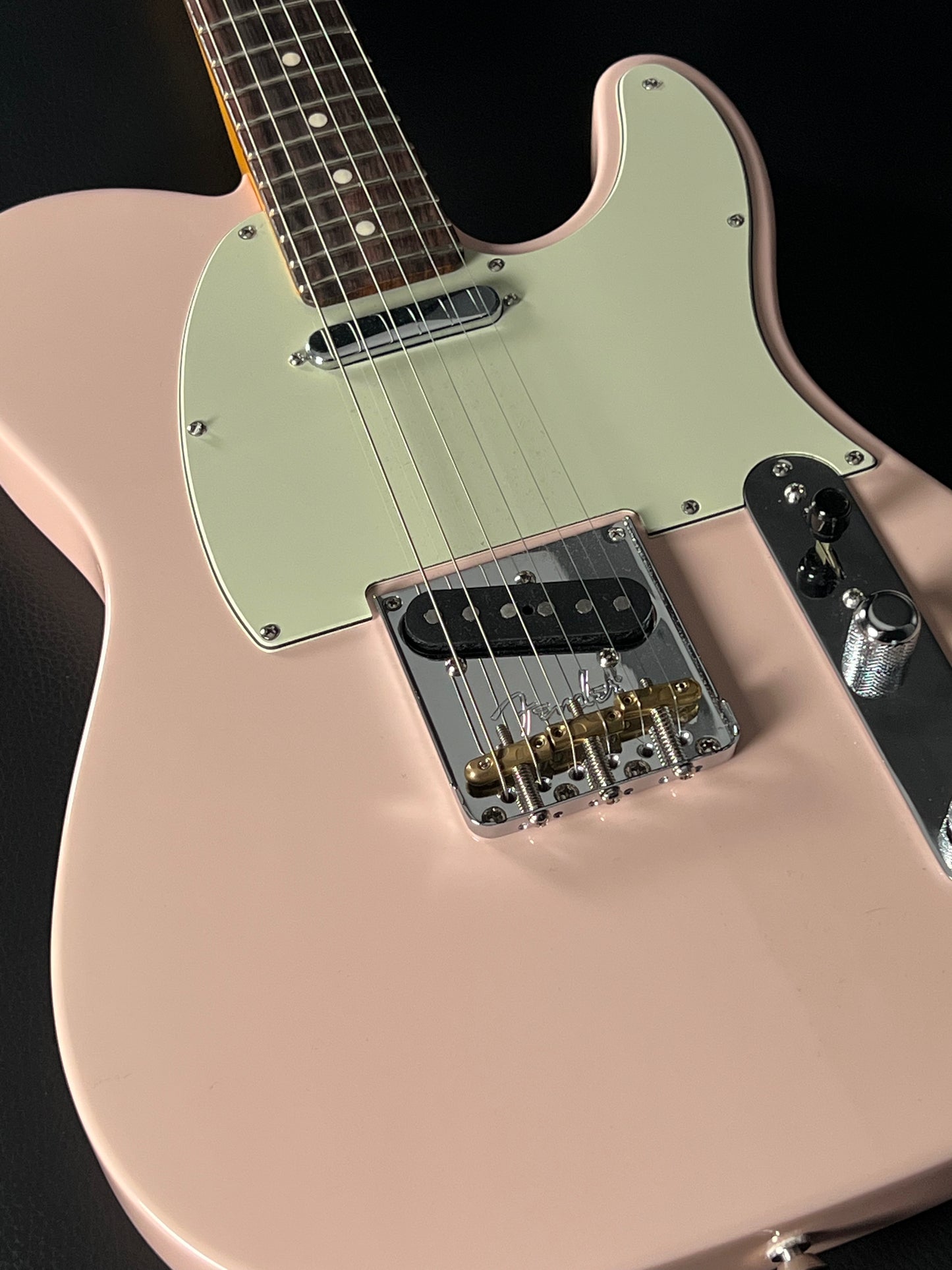 Fender American Professional II Telecaster Shell Pink Rosewood Fingerboard (PRE-OWNED)