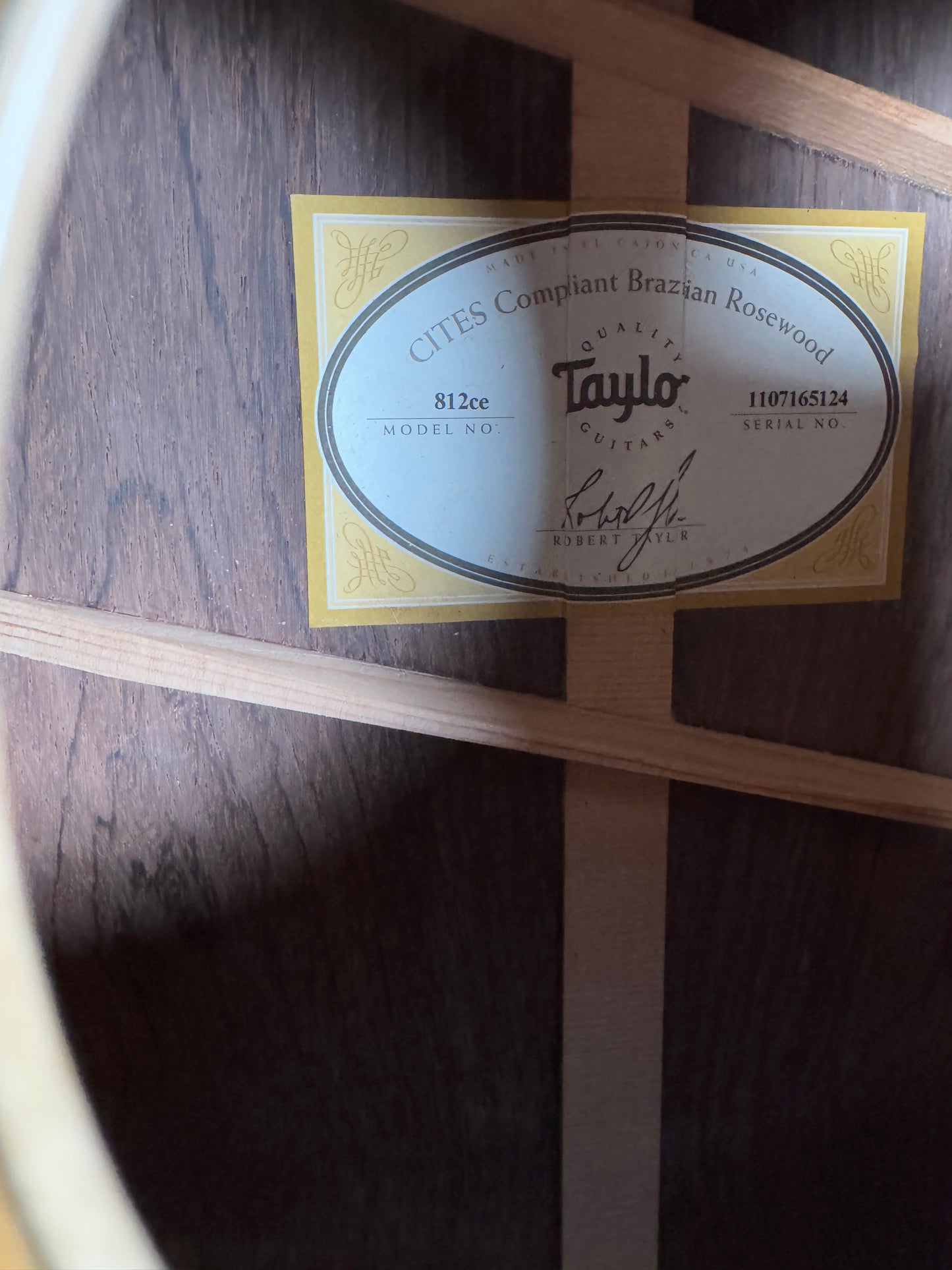 Taylor 812ce Brazilian Rosewood ( PRE-OWNED)