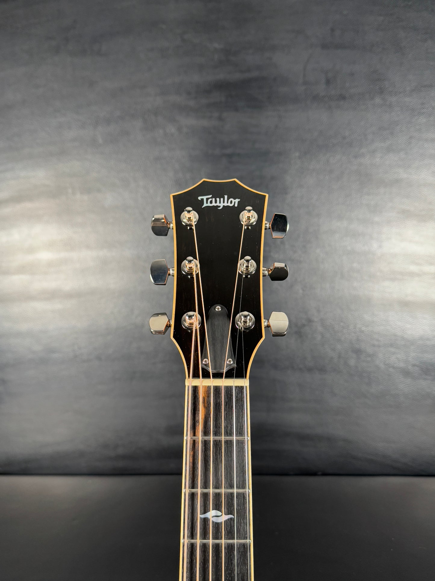 Taylor 812ce Brazilian Rosewood ( PRE-OWNED)