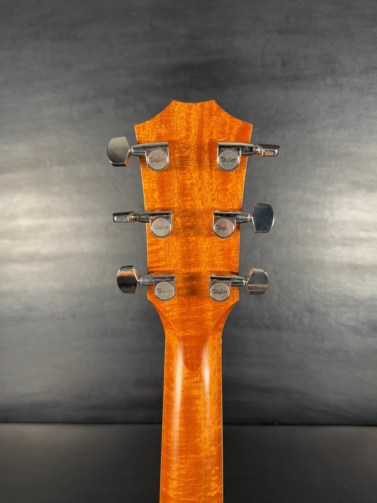 Taylor 812ce Brazilian Rosewood ( PRE-OWNED)