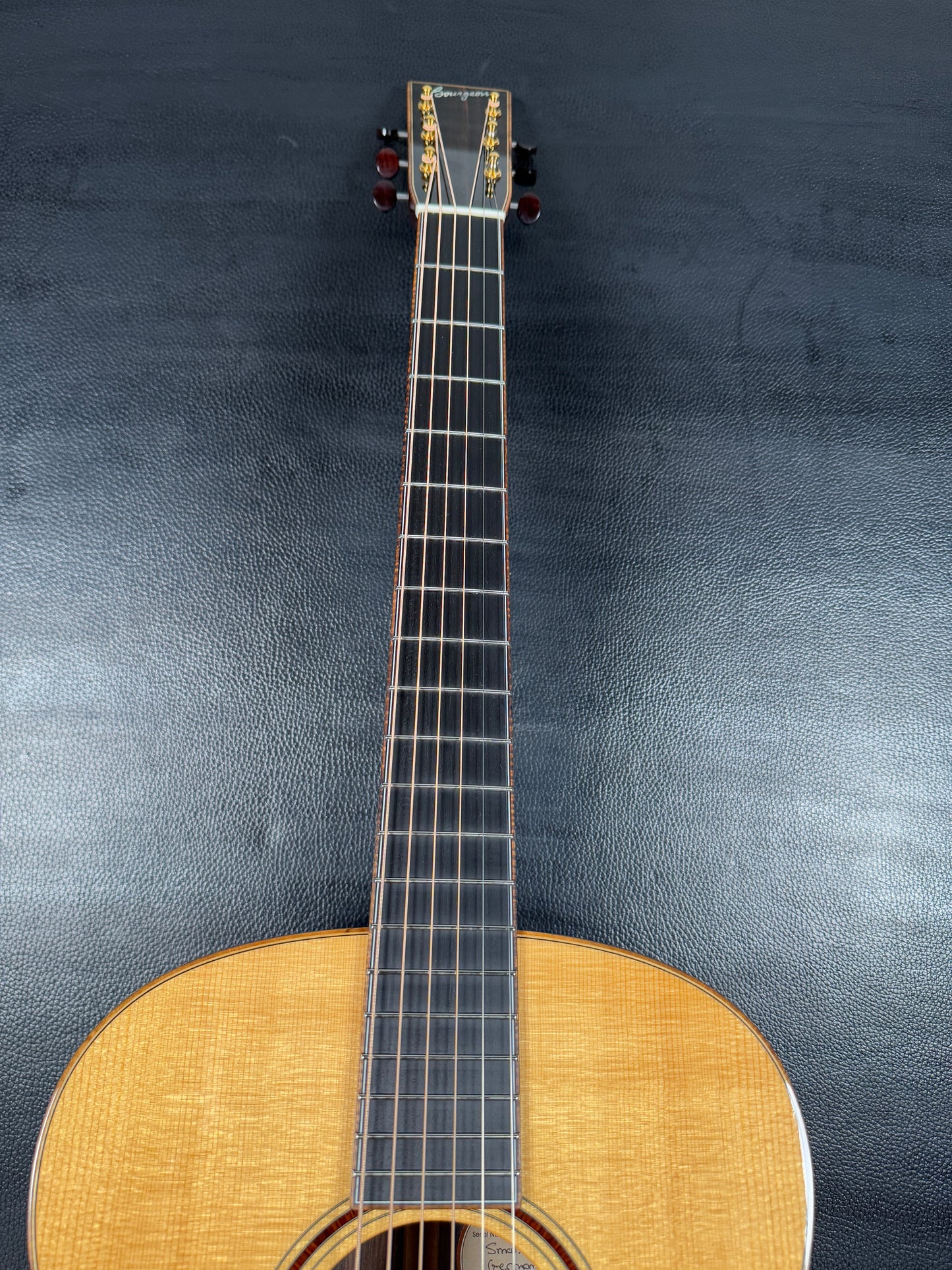 Bourgeois Small Jumbo Custom ( PRE-OWNED)