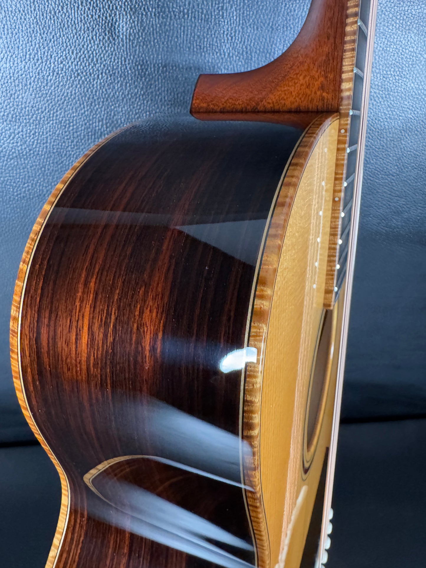 Bourgeois Small Jumbo Custom ( PRE-OWNED)