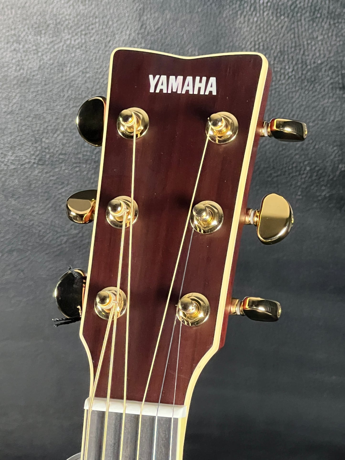 Yamaha LS16